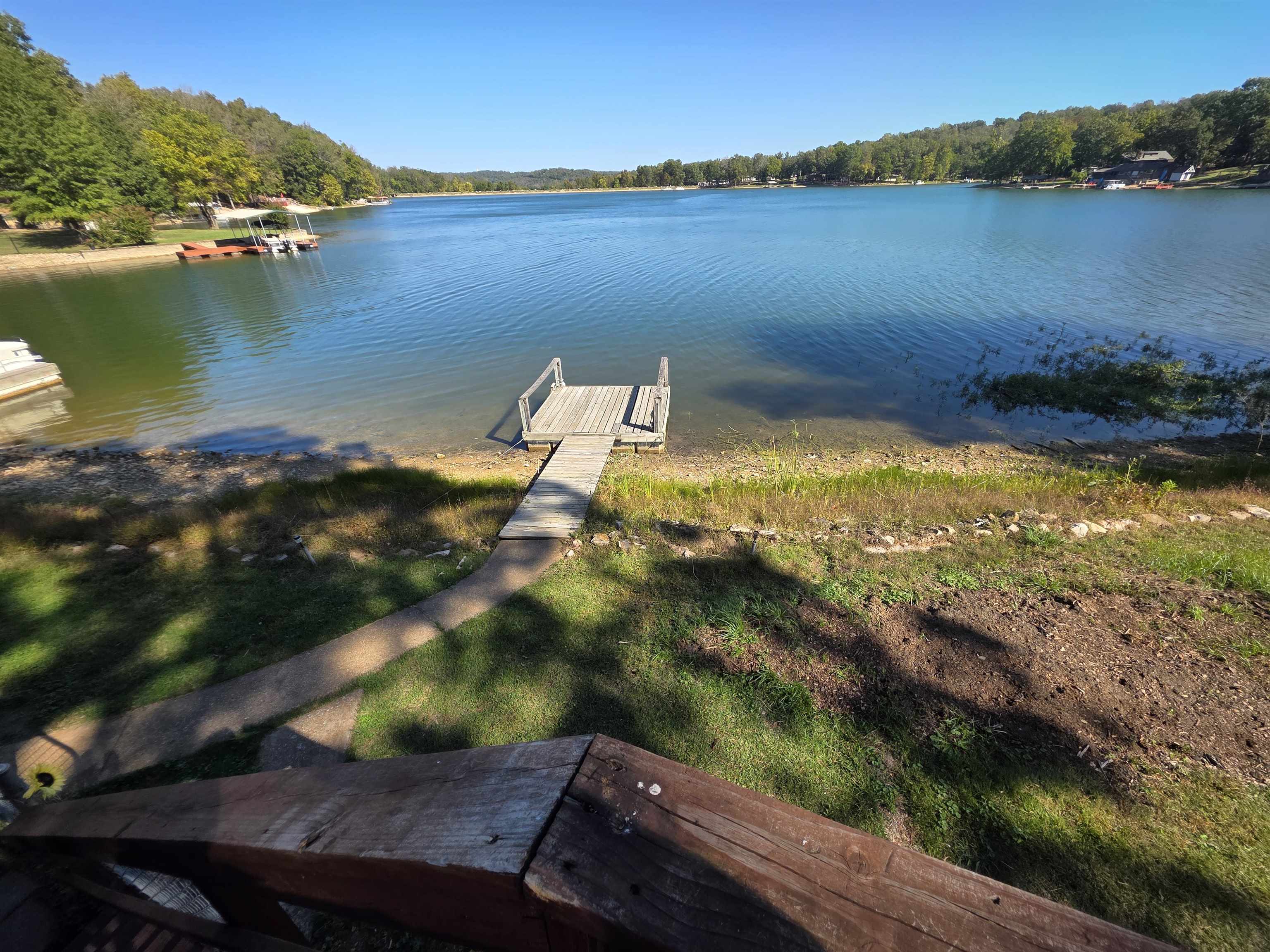 14 W Lake Estates Circle Cherokee Village, AR 72529