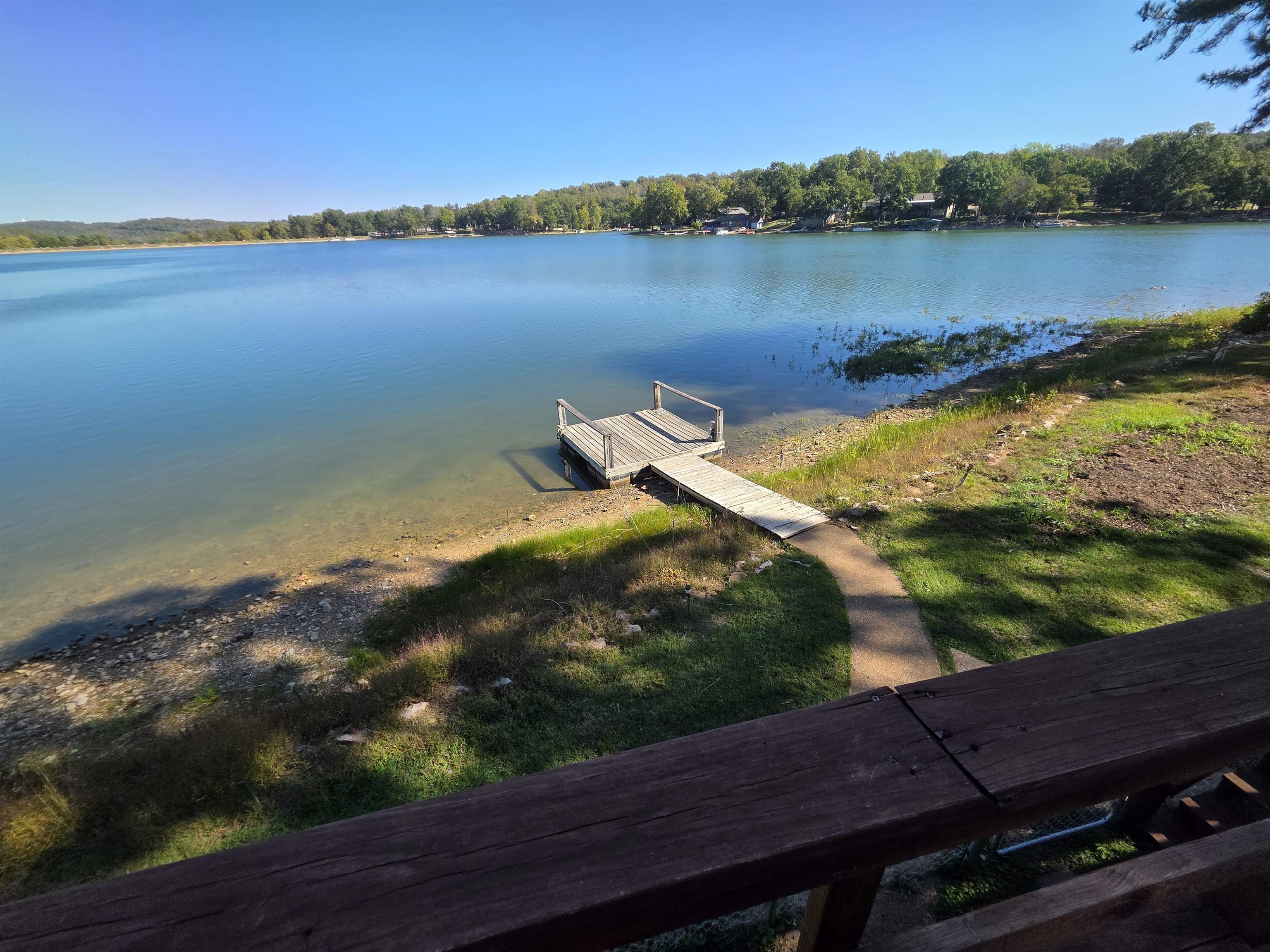 14 W Lake Estates Circle Cherokee Village, AR 72529