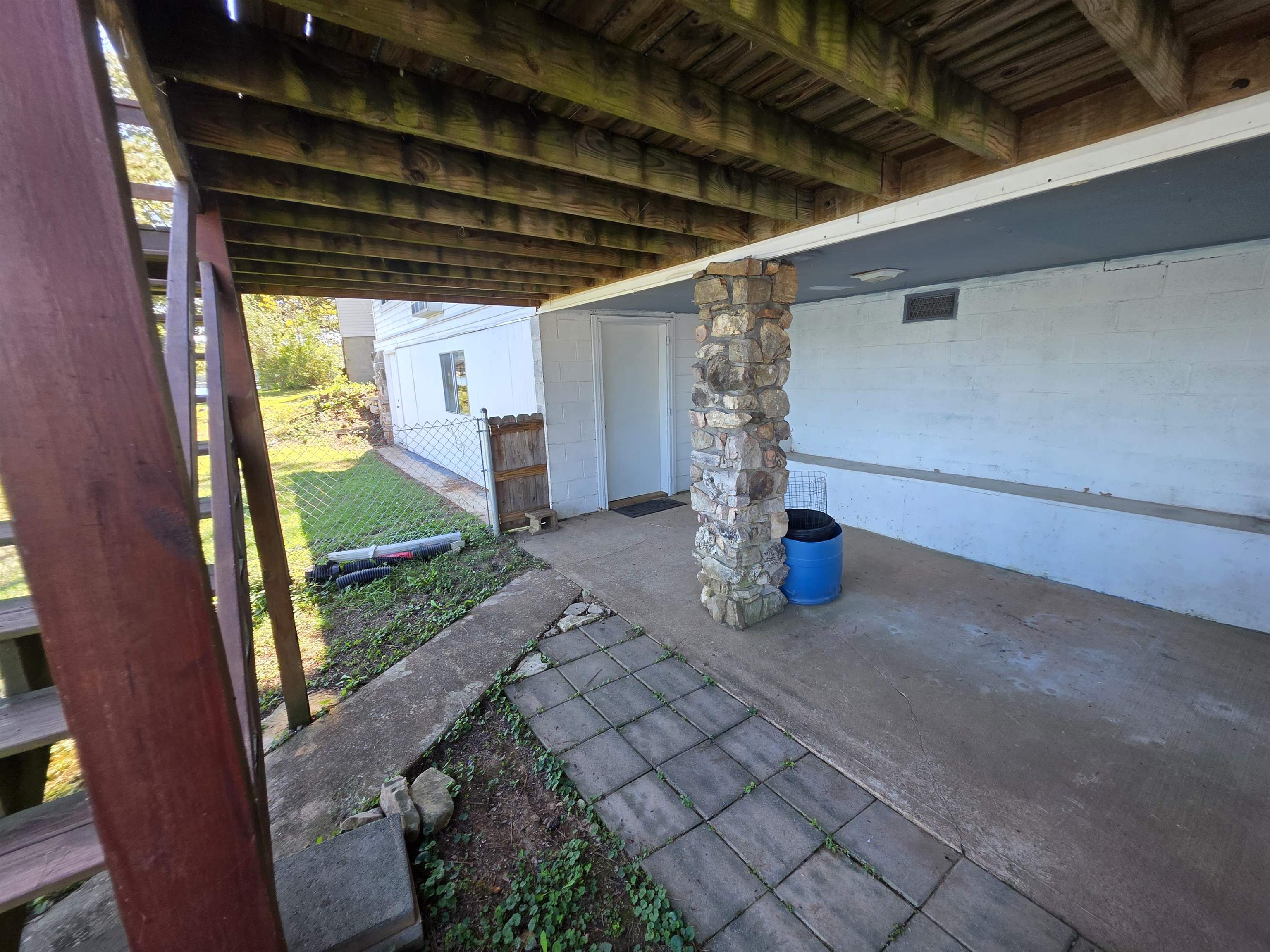 14 W Lake Estates Circle Cherokee Village, AR 72529