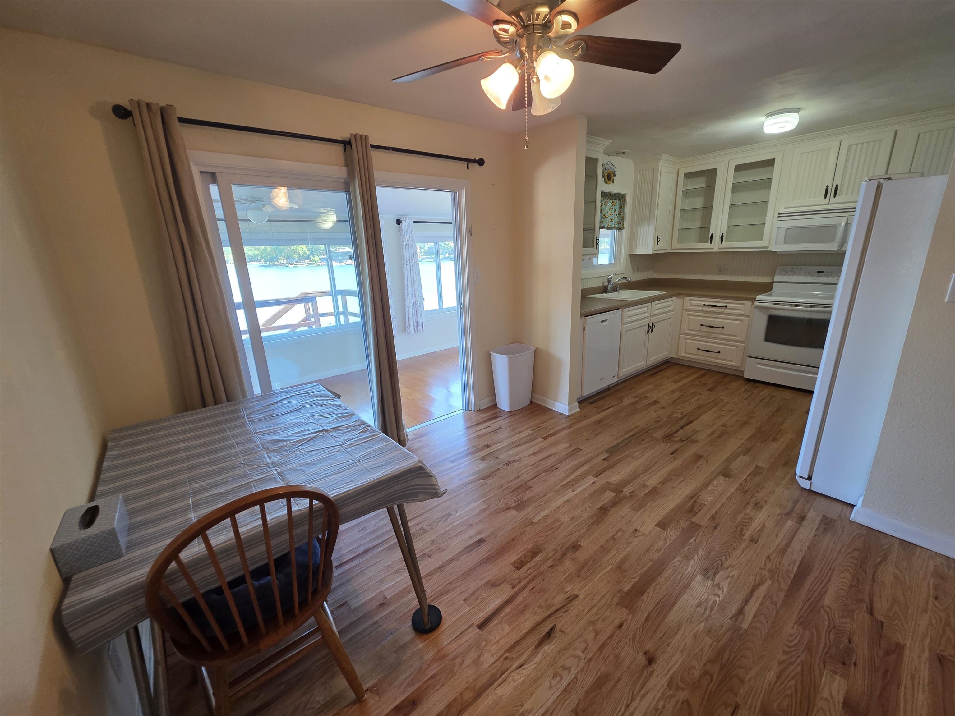 14 W Lake Estates Circle Cherokee Village, AR 72529