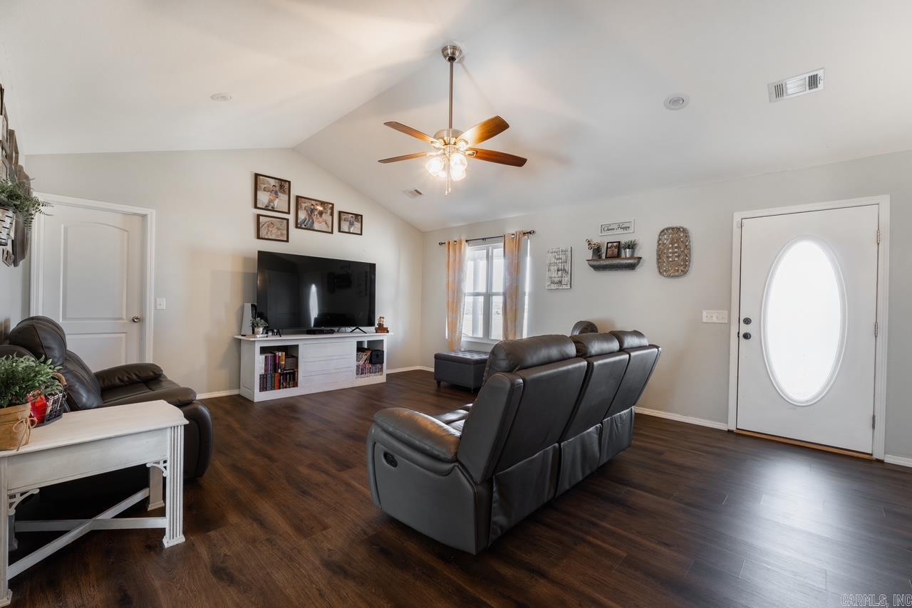 174 Pr 3343  Clarksville, AR