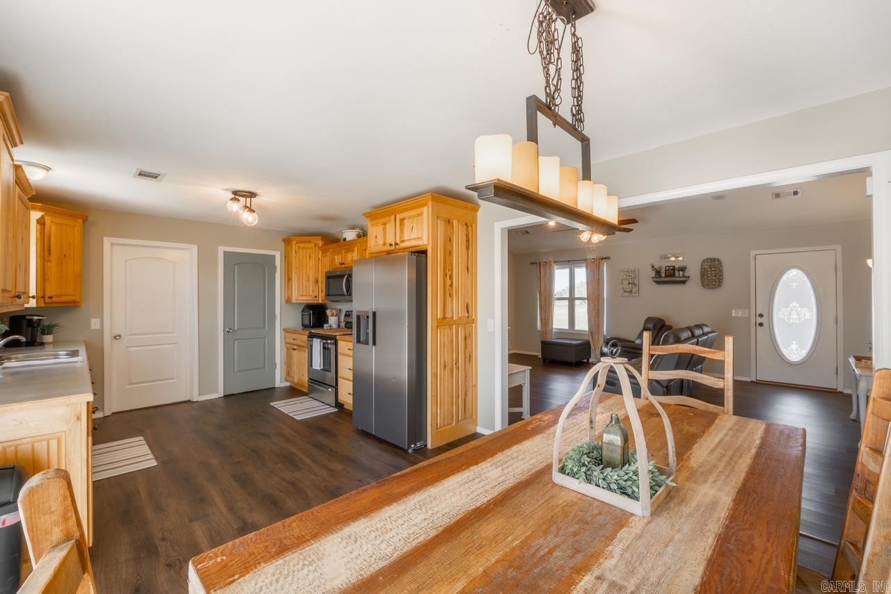 174 Pr 3343  Clarksville, AR