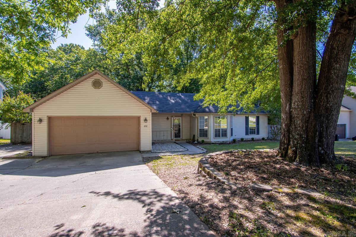1712 Eagle Point  Benton, AR