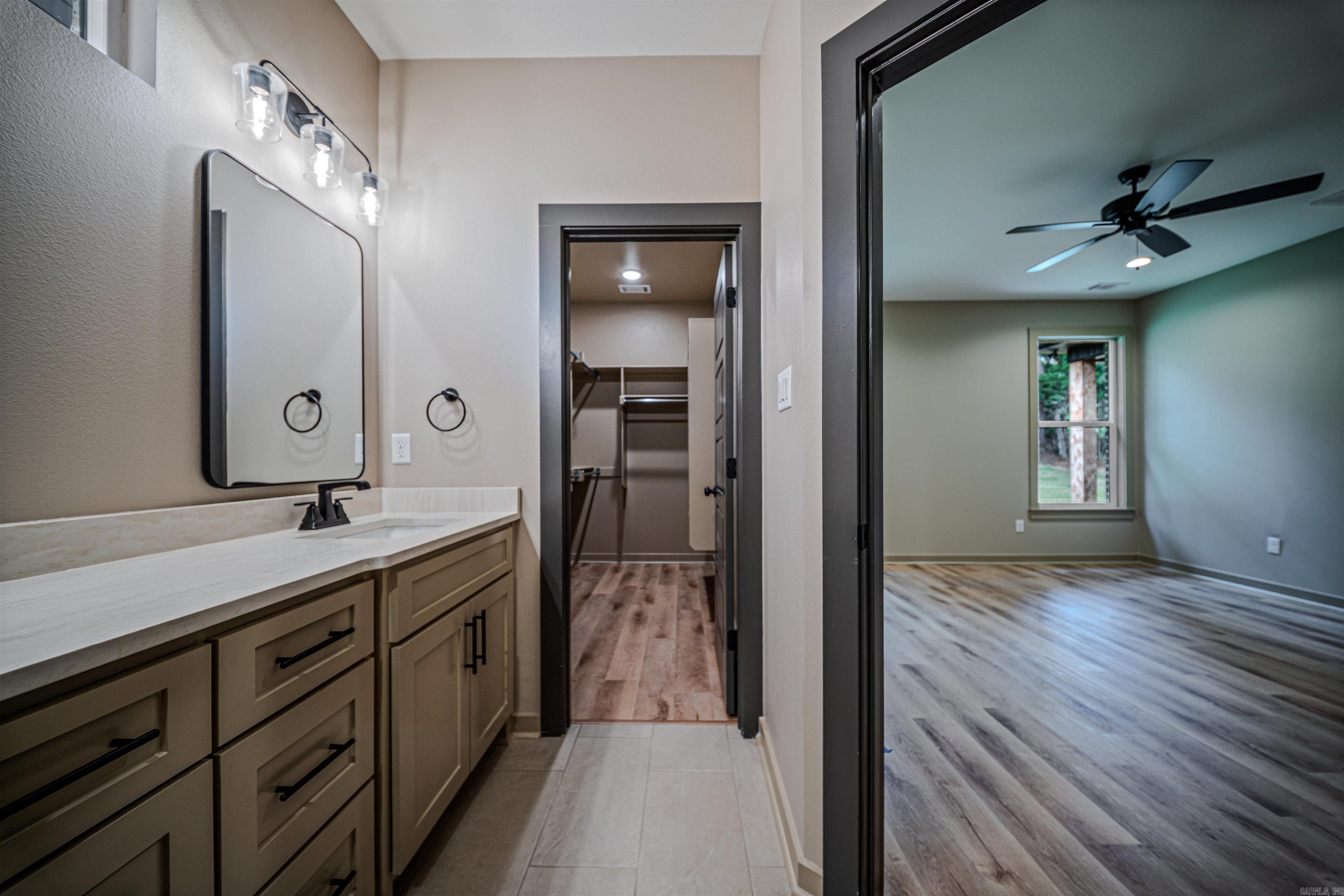 1126 Grand Teton  Benton, AR