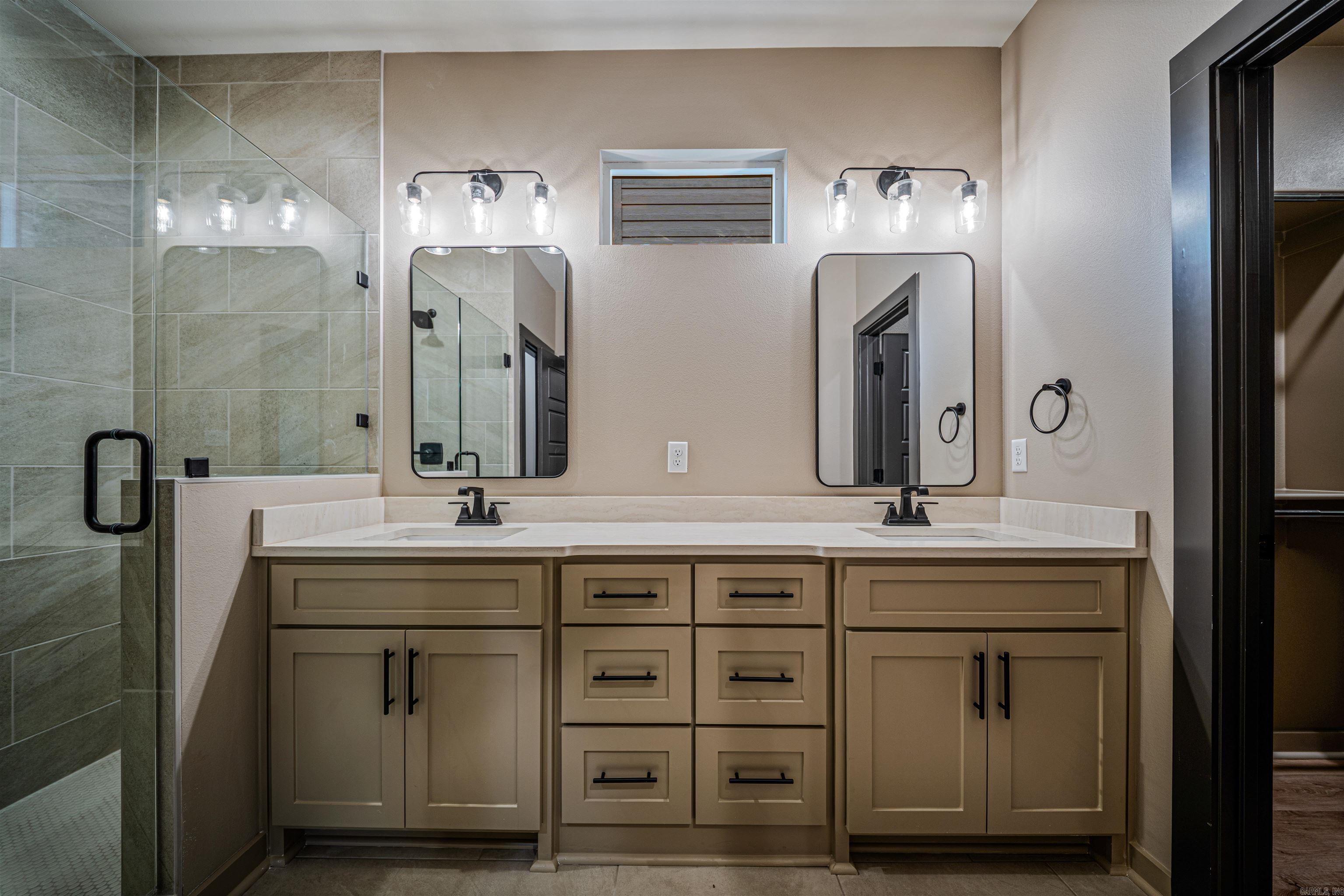 1126 Grand Teton  Benton, AR