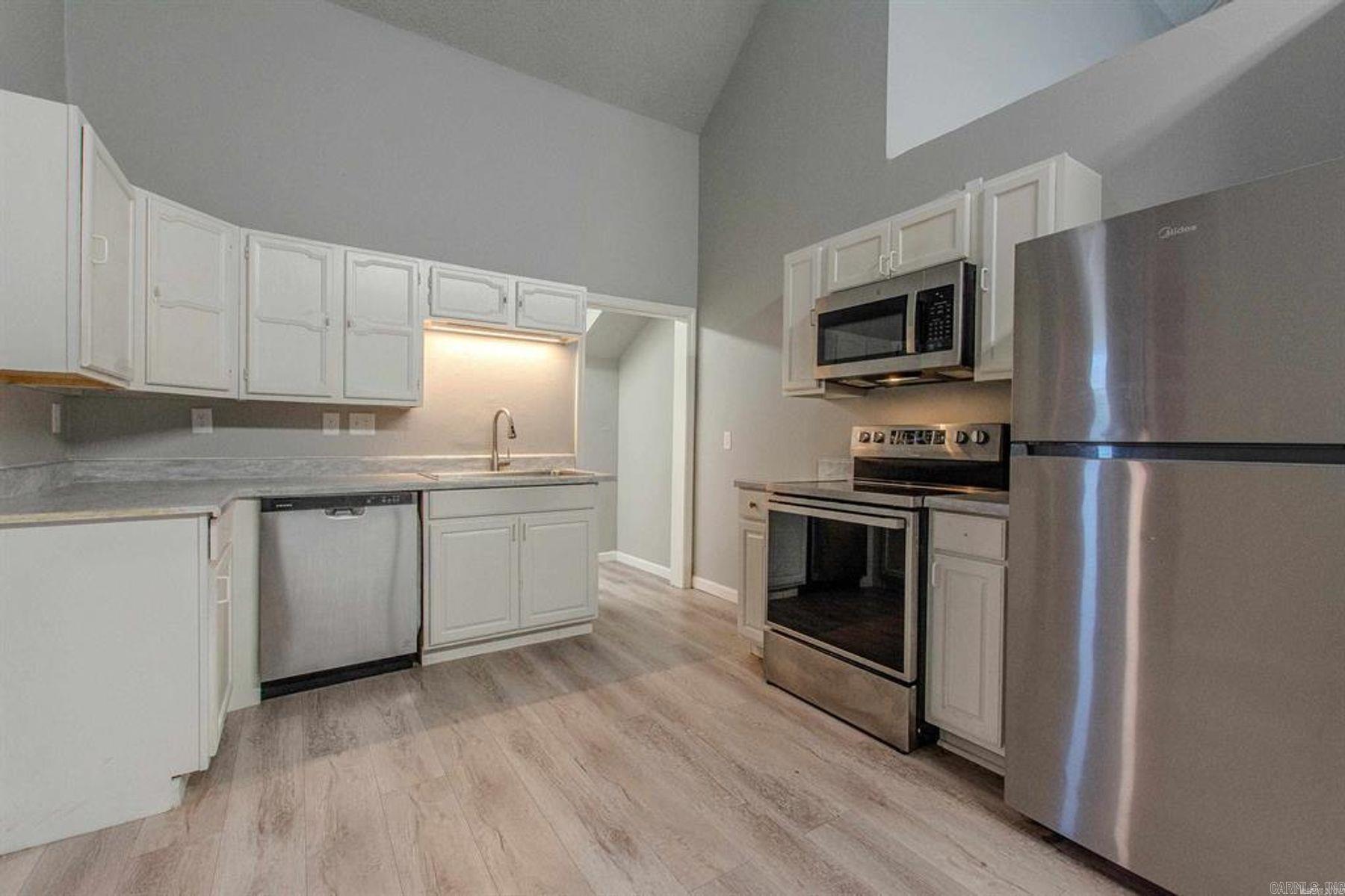 1904 Evans Loop  Bryant, AR