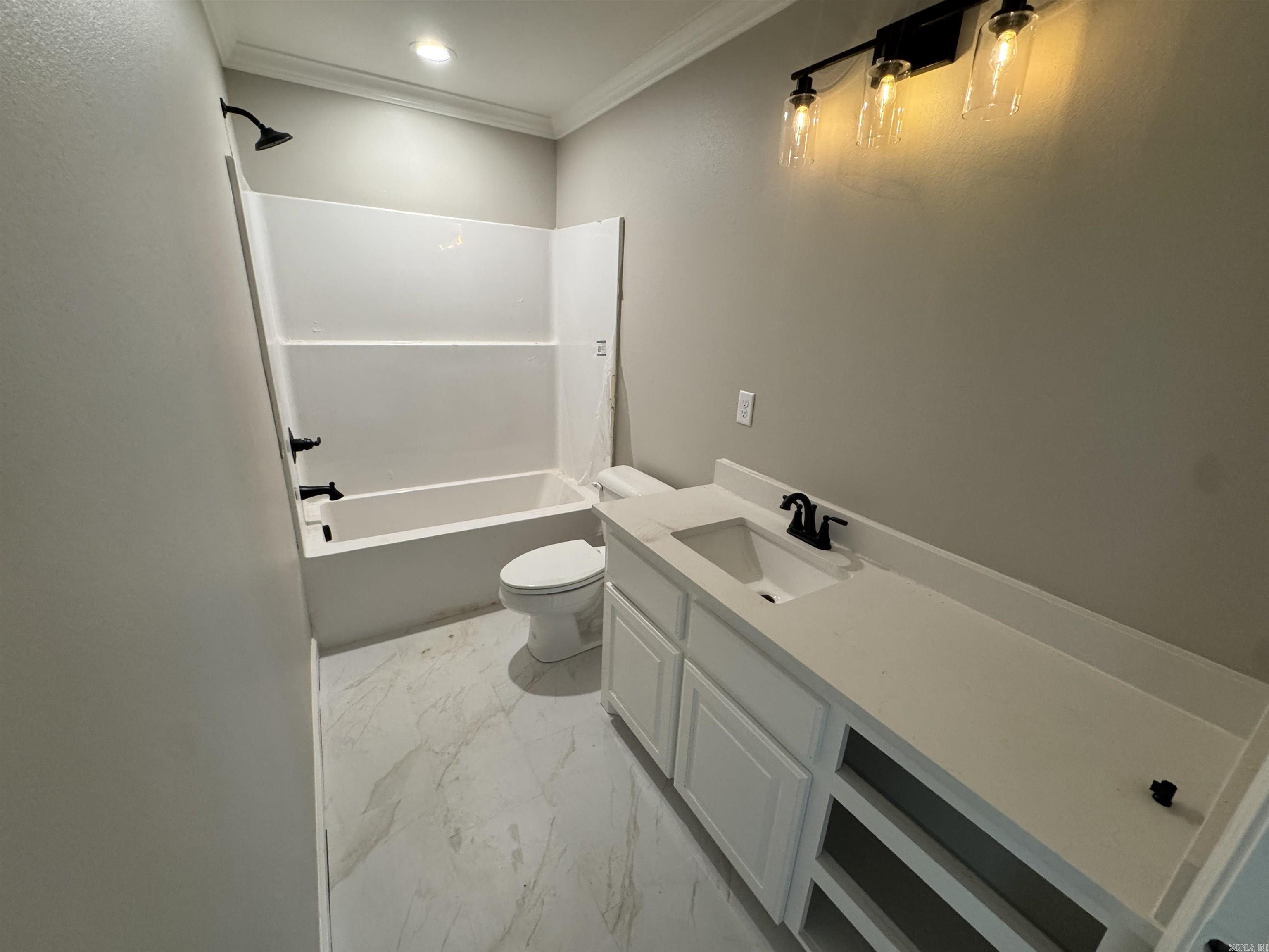 20 Ledrick  Mayflower, AR