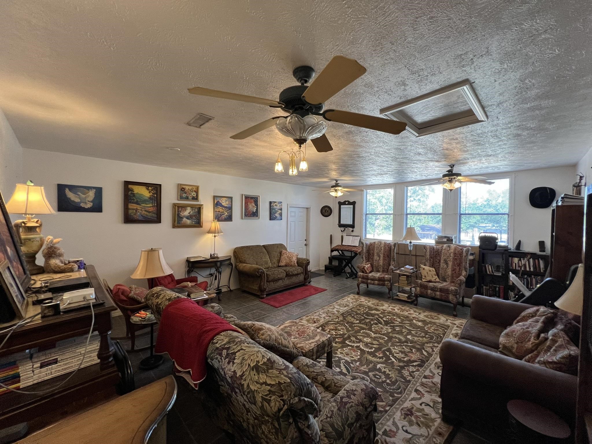 464 N Main  Salem, AR