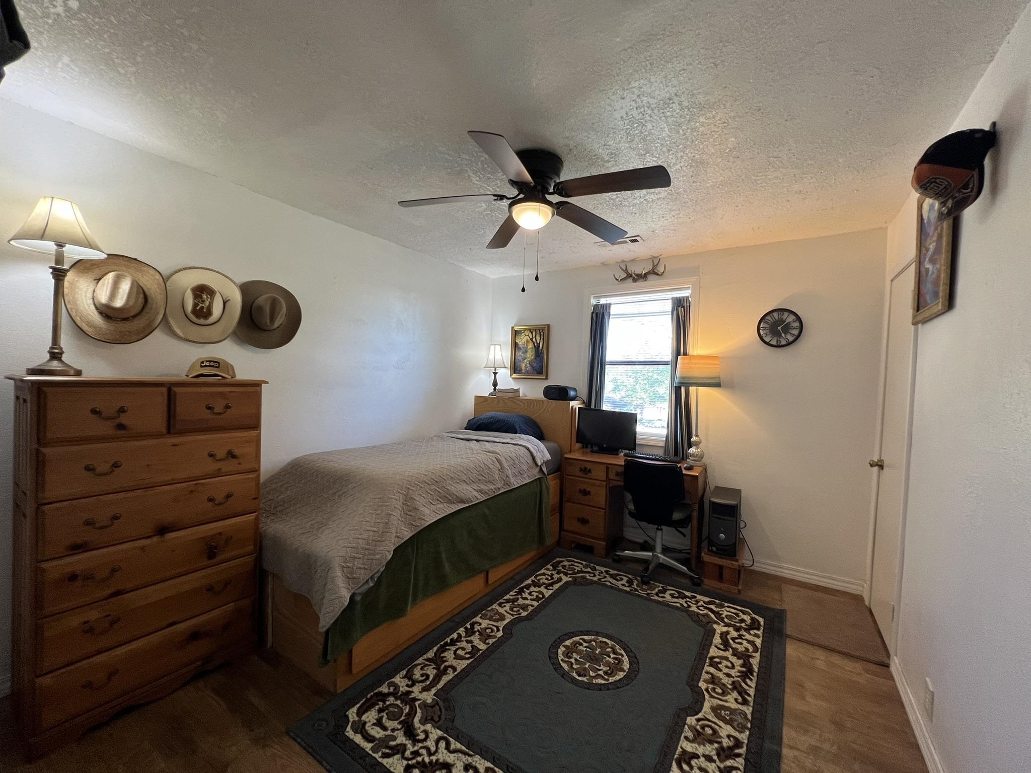 464 N Main  Salem, AR