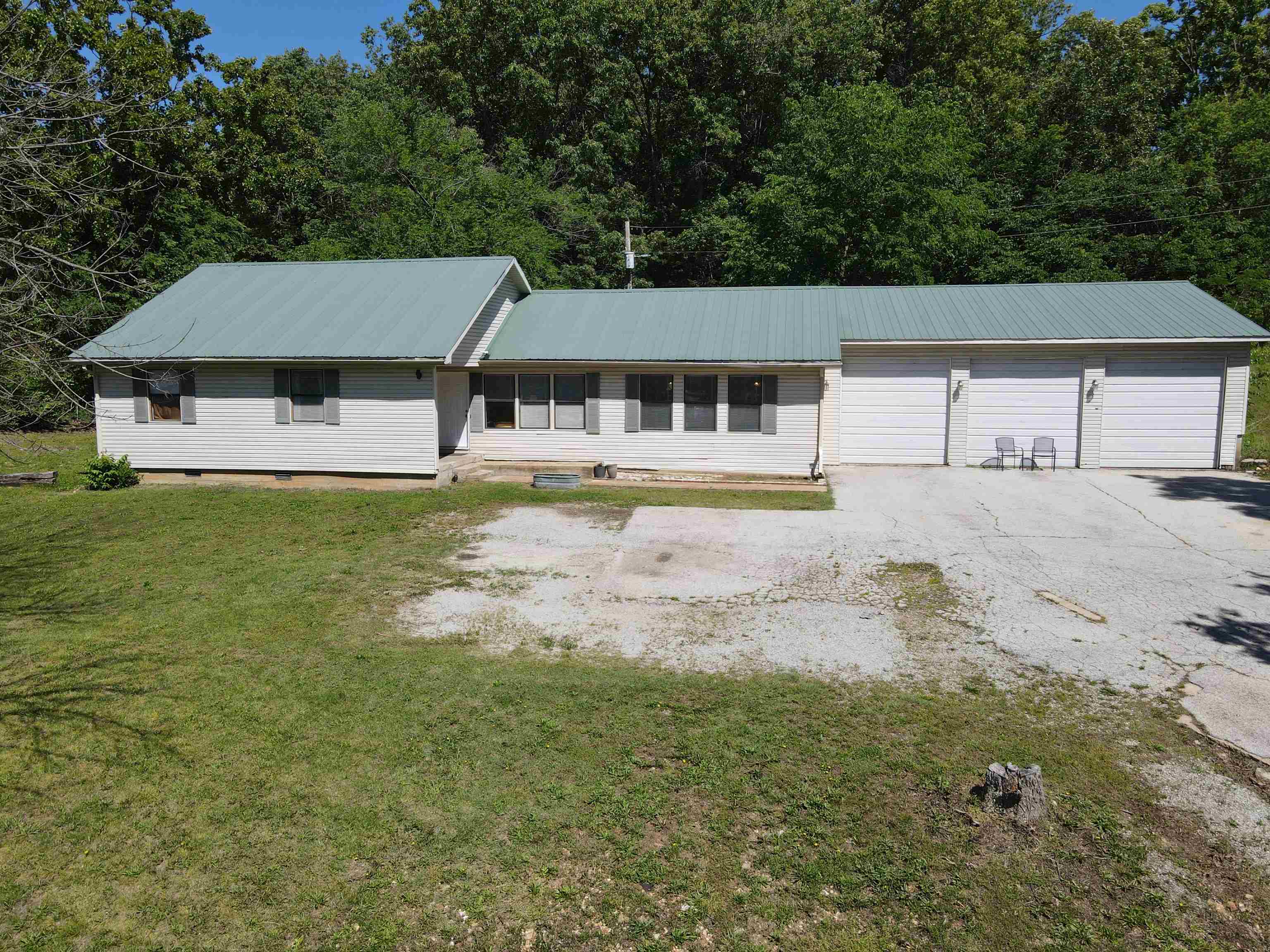 464 N Main  Salem, AR