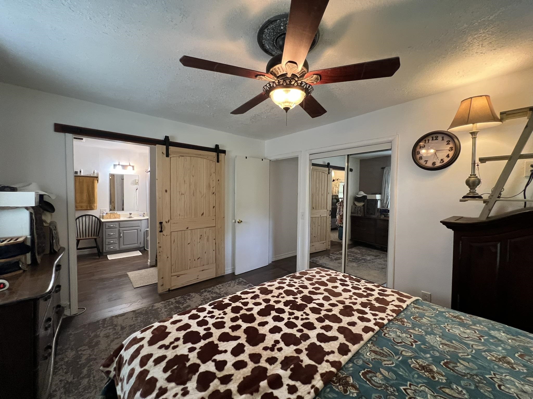 464 N Main  Salem, AR