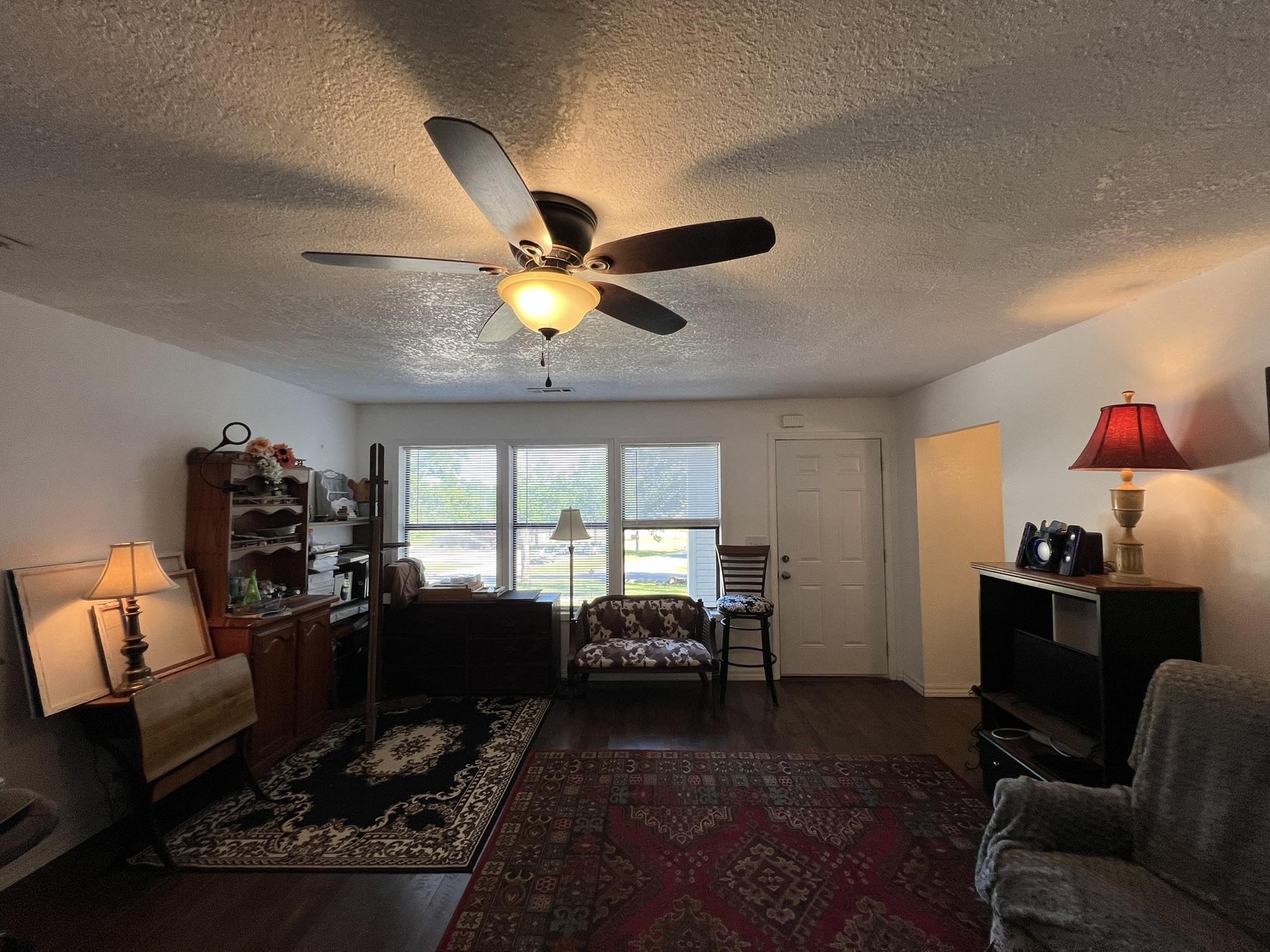 464 N Main  Salem, AR