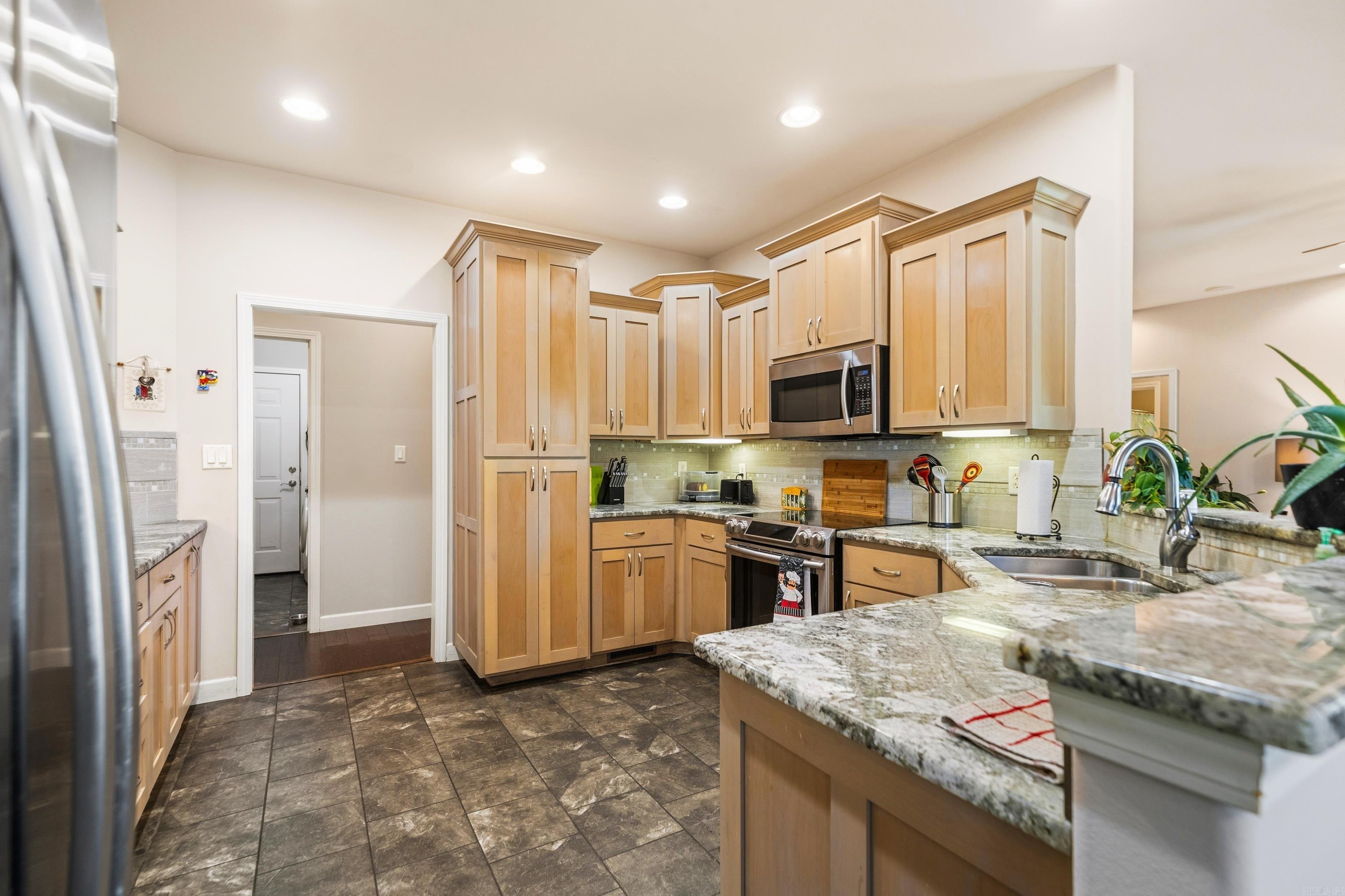 415 Kirschwood Dr  Hot Springs, AR
