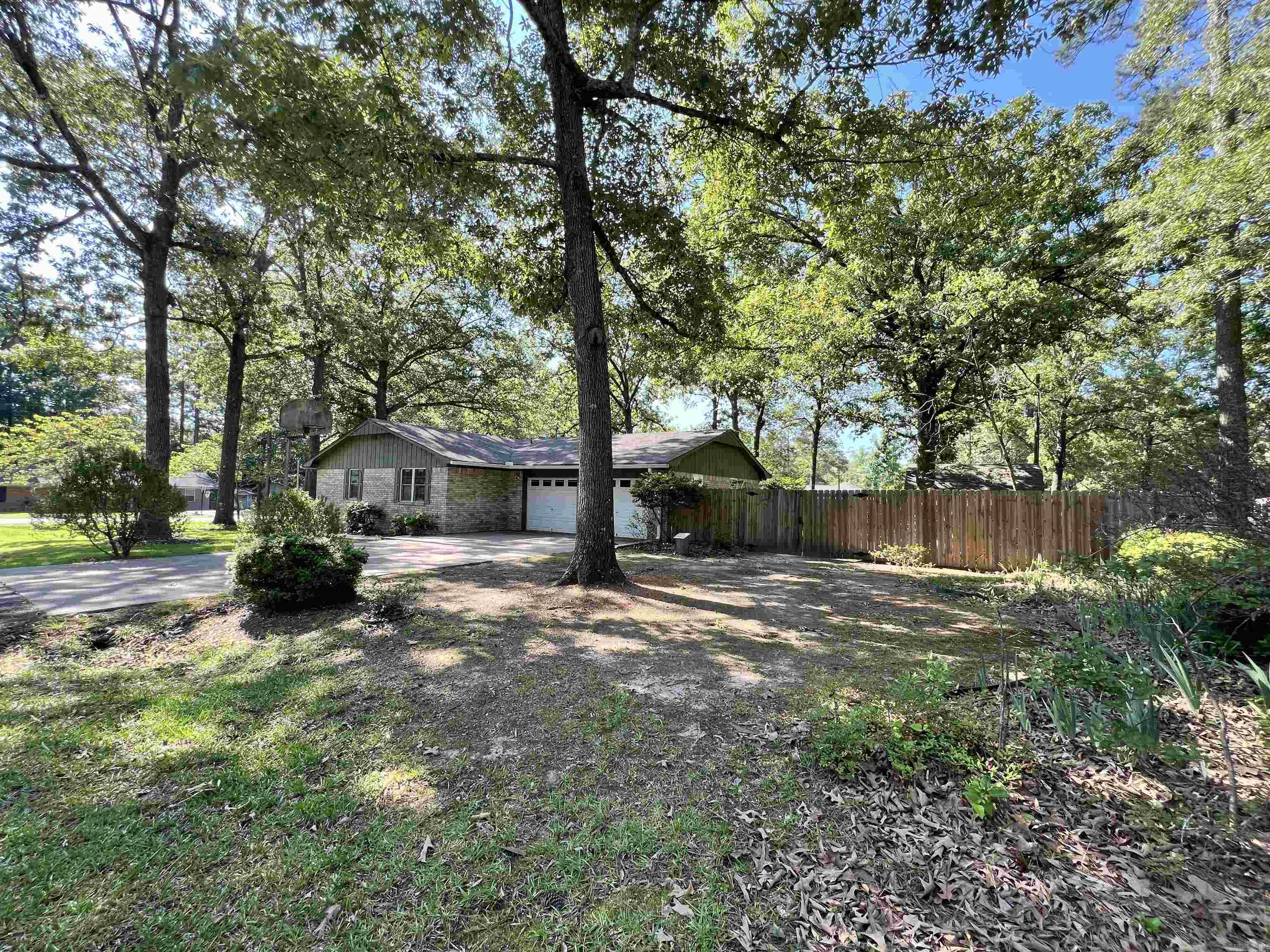 500 E Bobbieâ€™s  Star City, AR