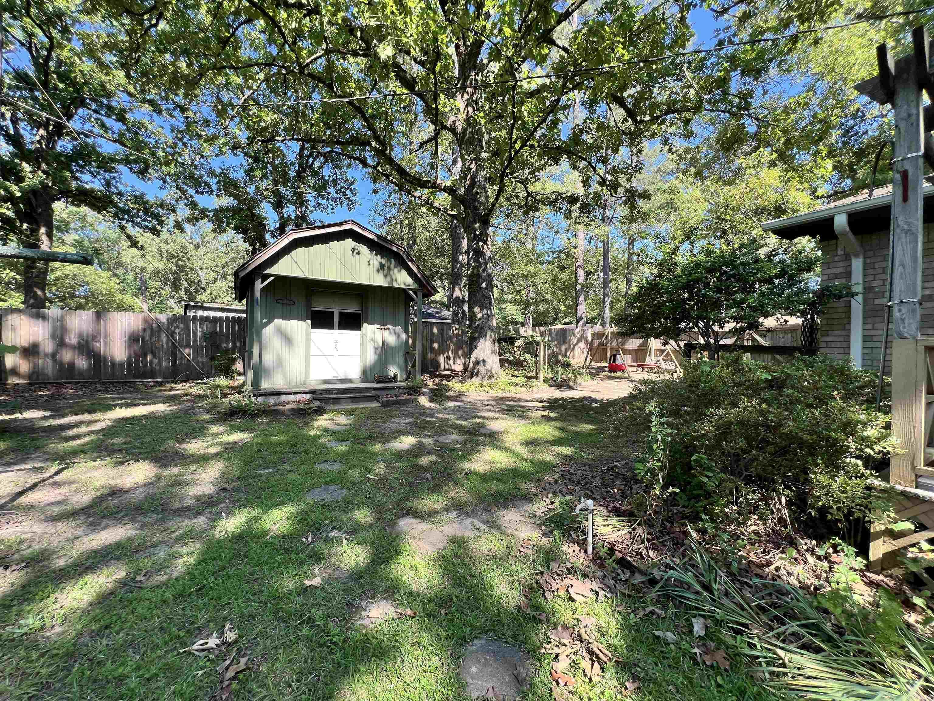 500 E Bobbieâ€™s  Star City, AR