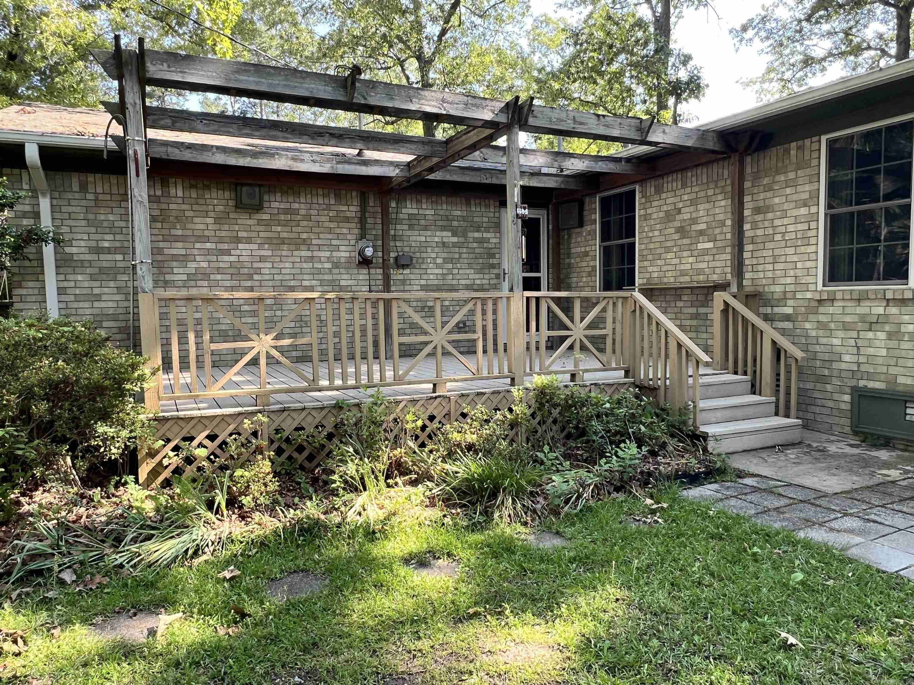 500 E Bobbieâ€™s  Star City, AR