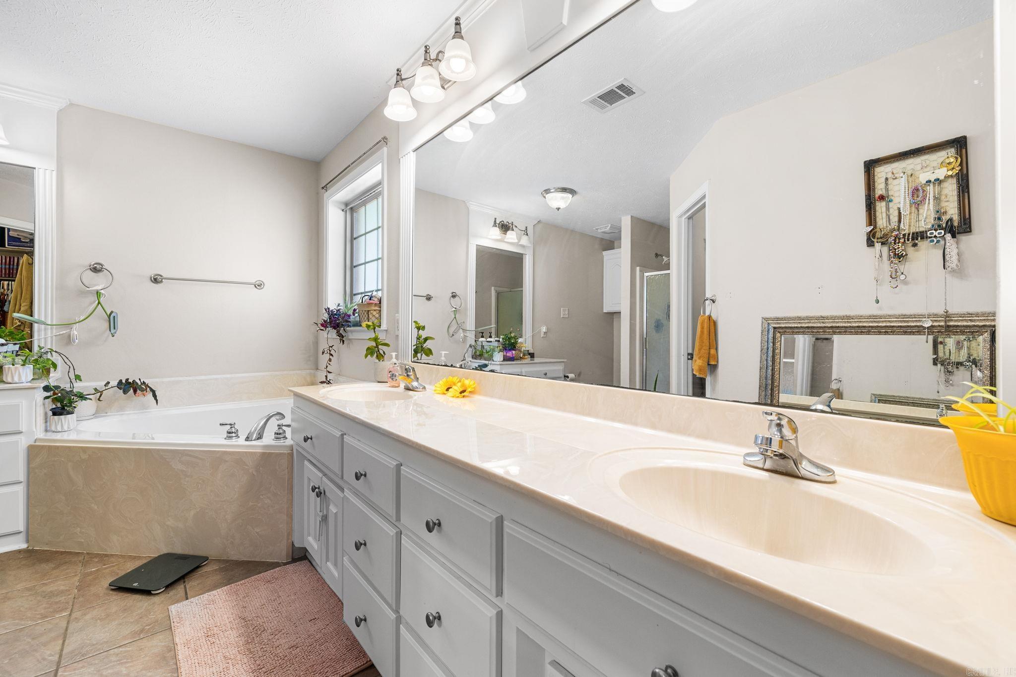 2421 Toccata  Cabot, AR
