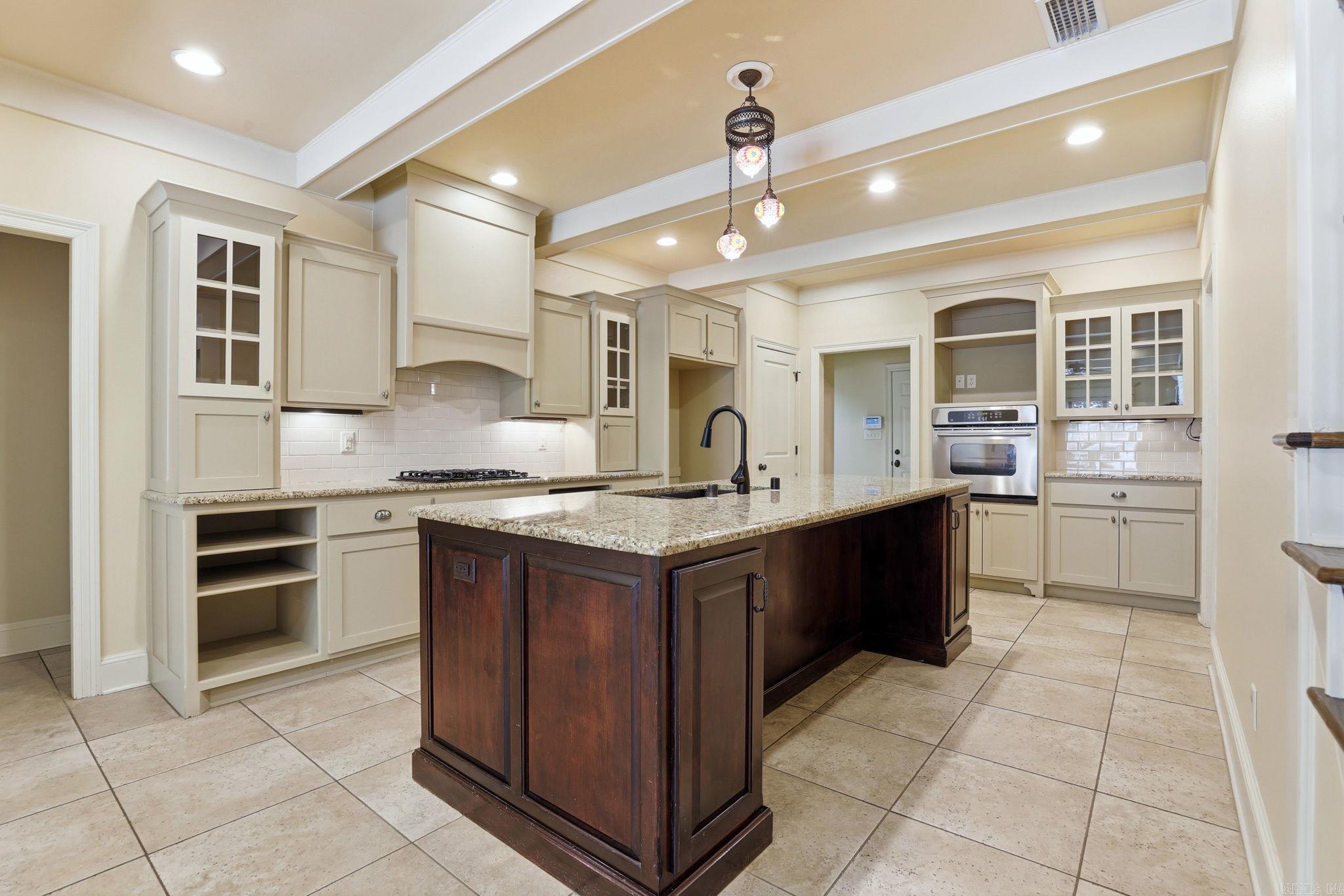 2905 Woodsgate  Little Rock, AR