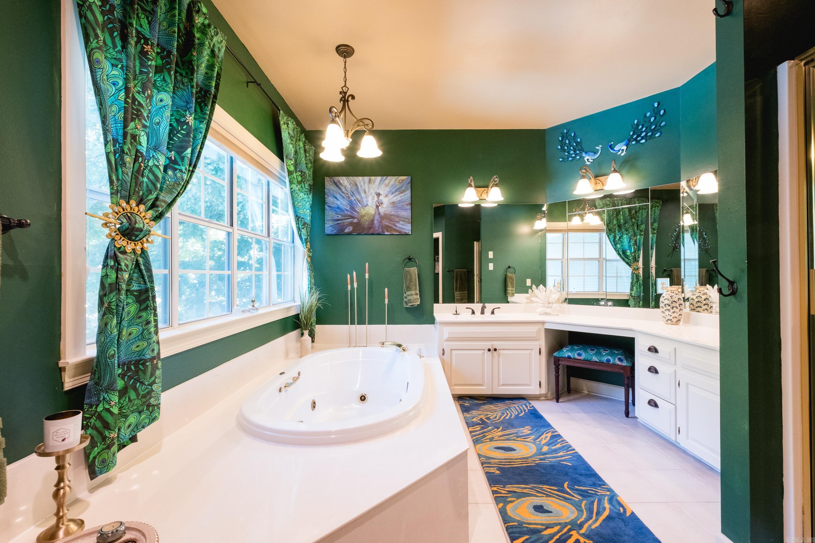 204 Fair Oaks  Bryant, AR
