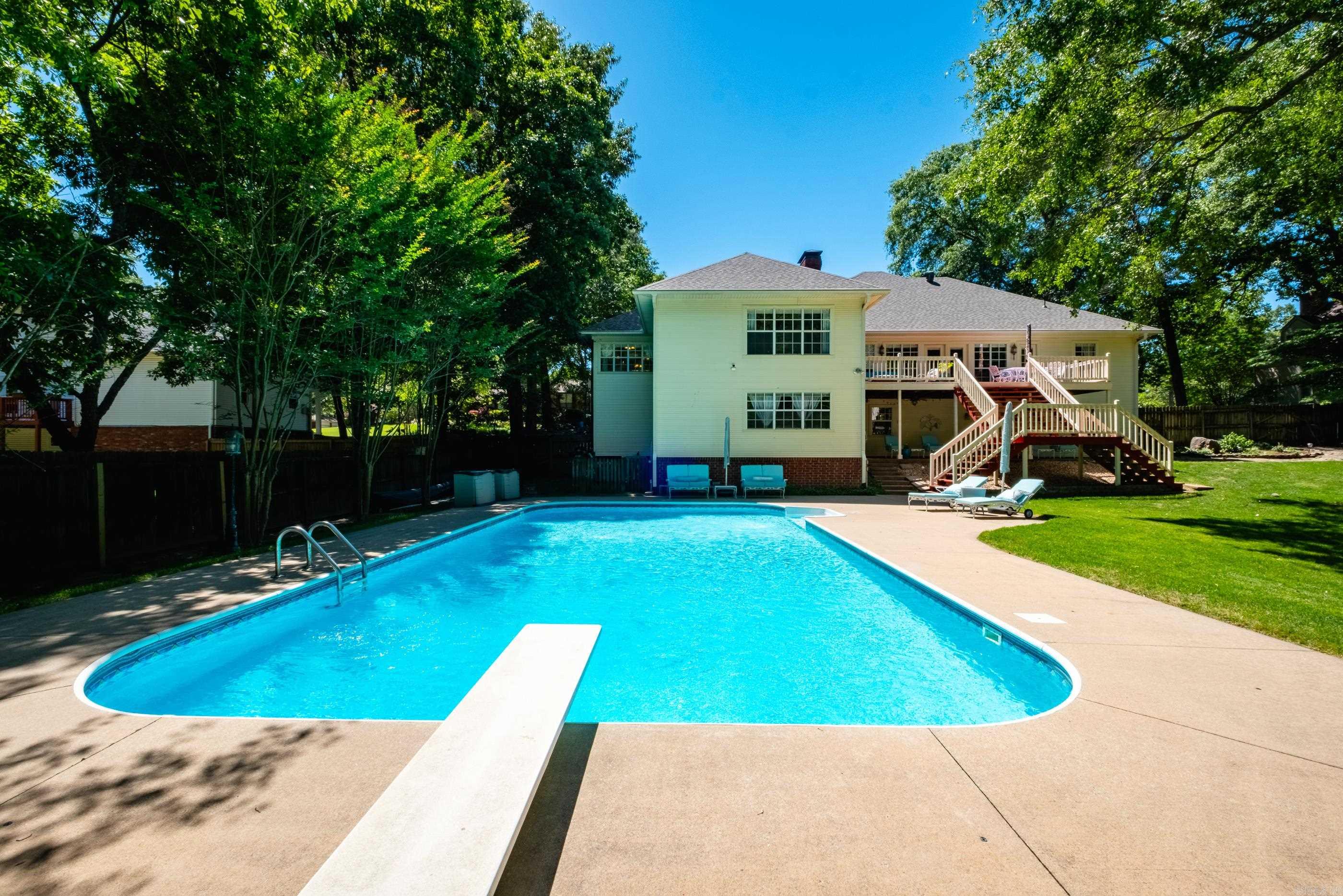 204 Fair Oaks  Bryant, AR