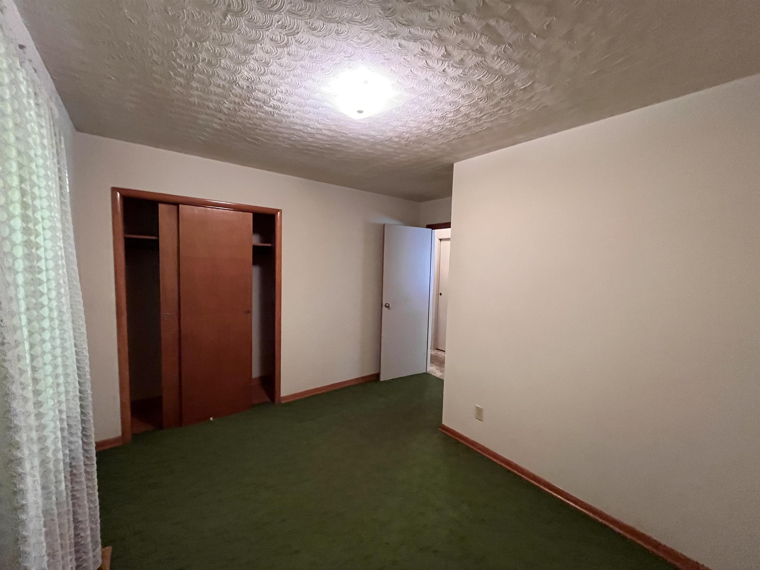 275 S third  Mammoth Spring, MO