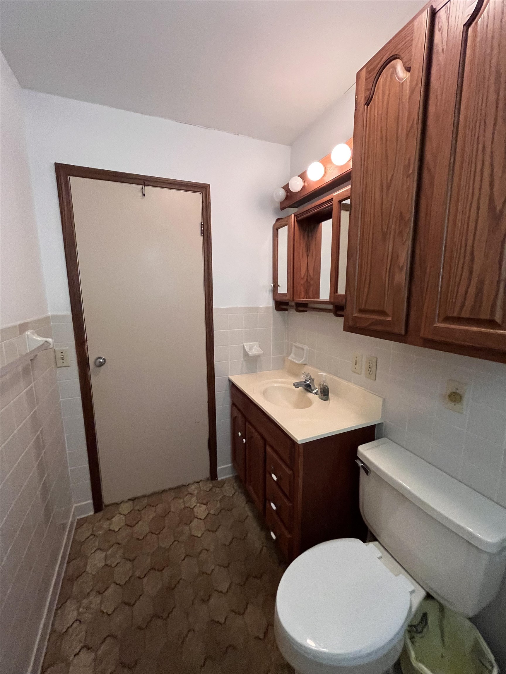 275 S third  Mammoth Spring, MO