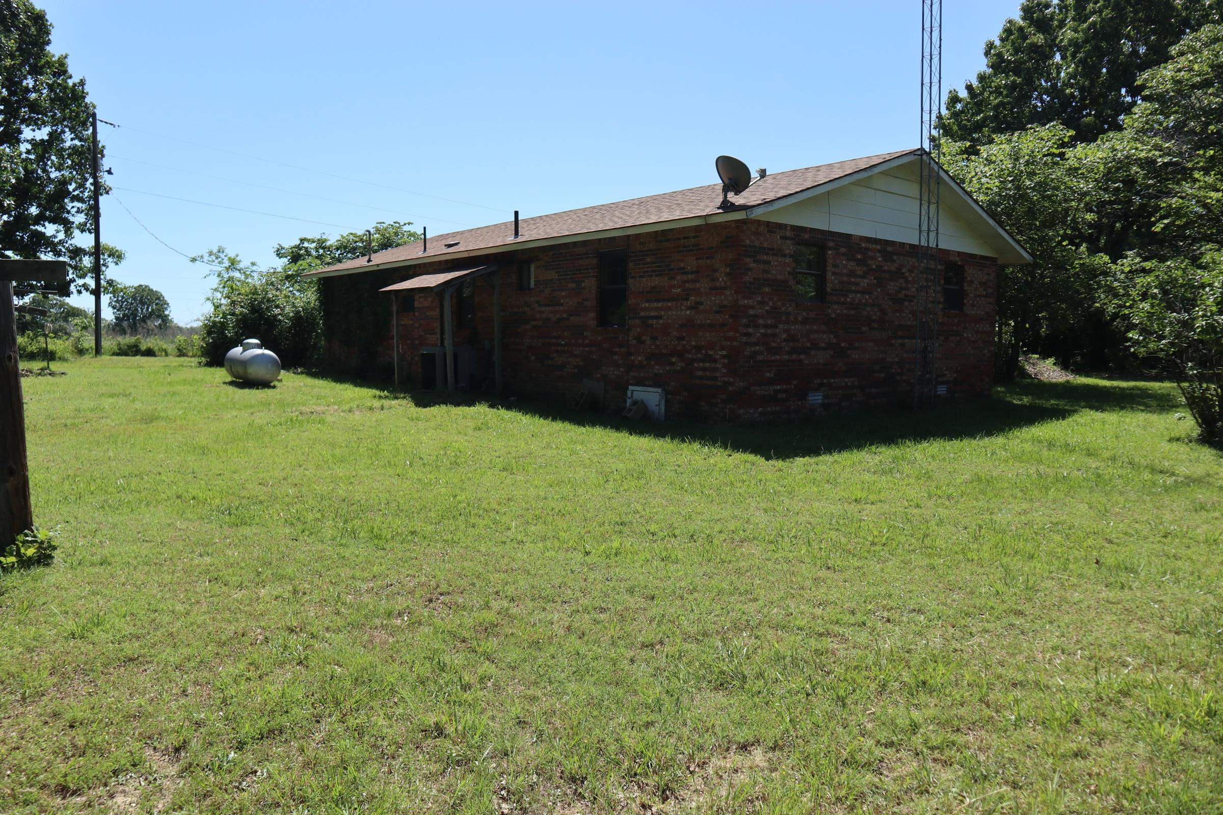 3863 Browns Chapel Rd  Viola, AR