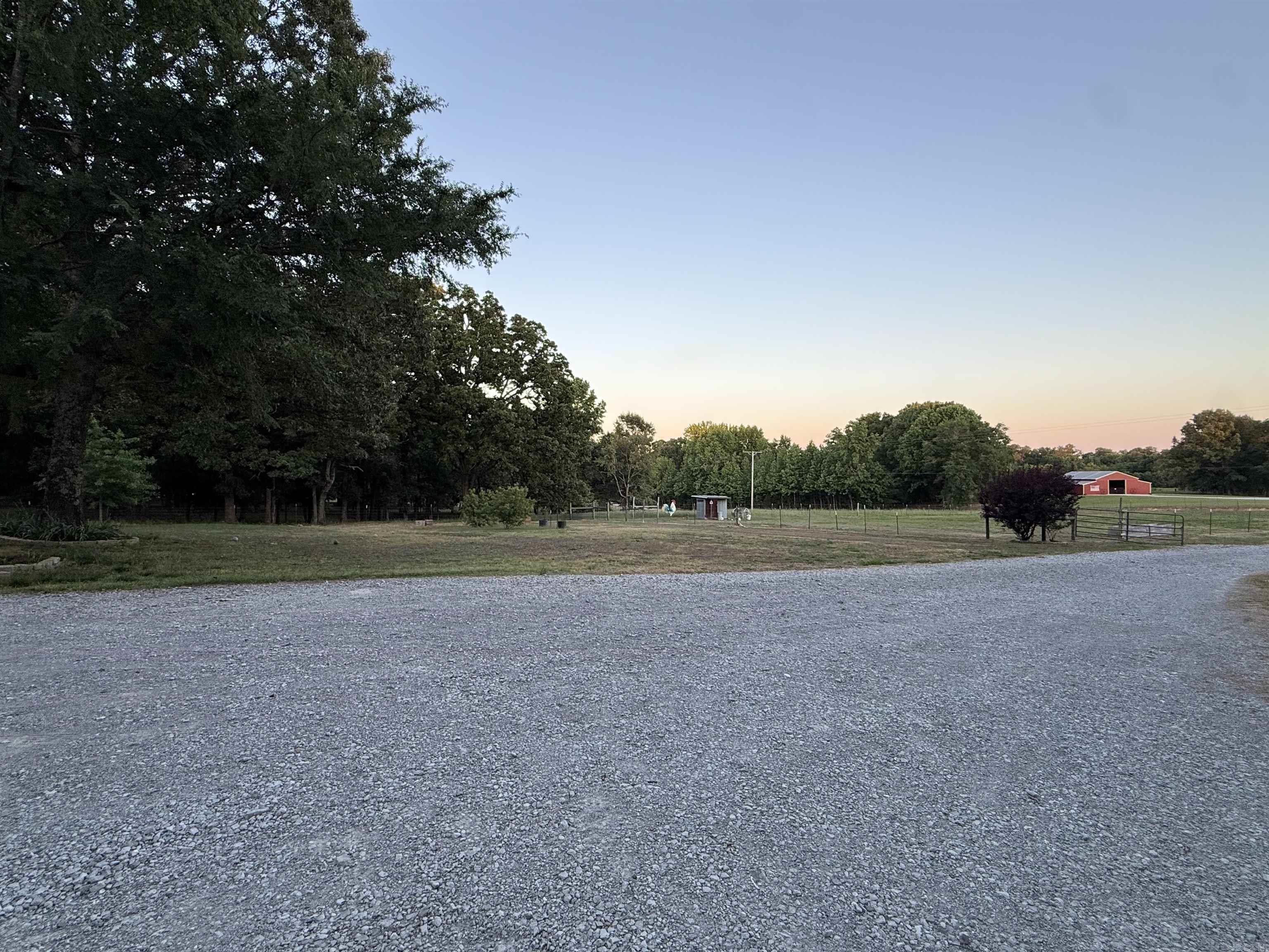 105 Old River  Newark, AR