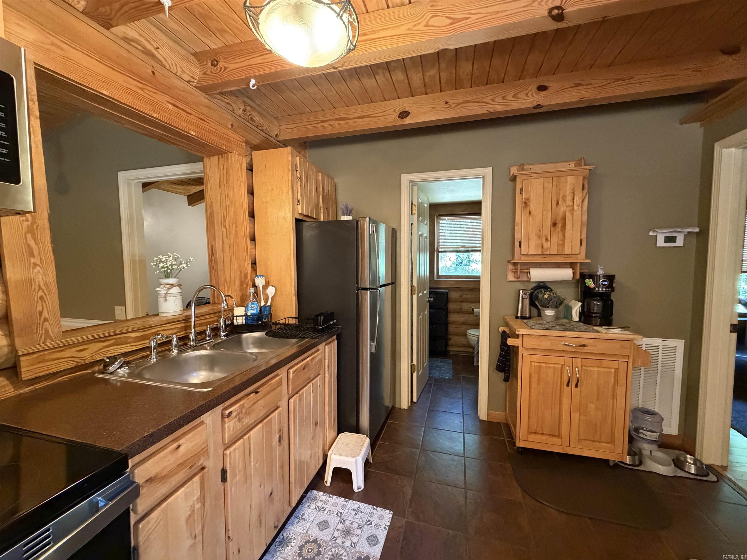 71 Gilbreath Road  Ash Flat, AR