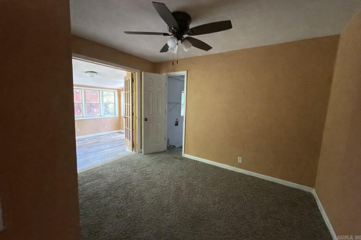 109 College St  Van Buren, MO