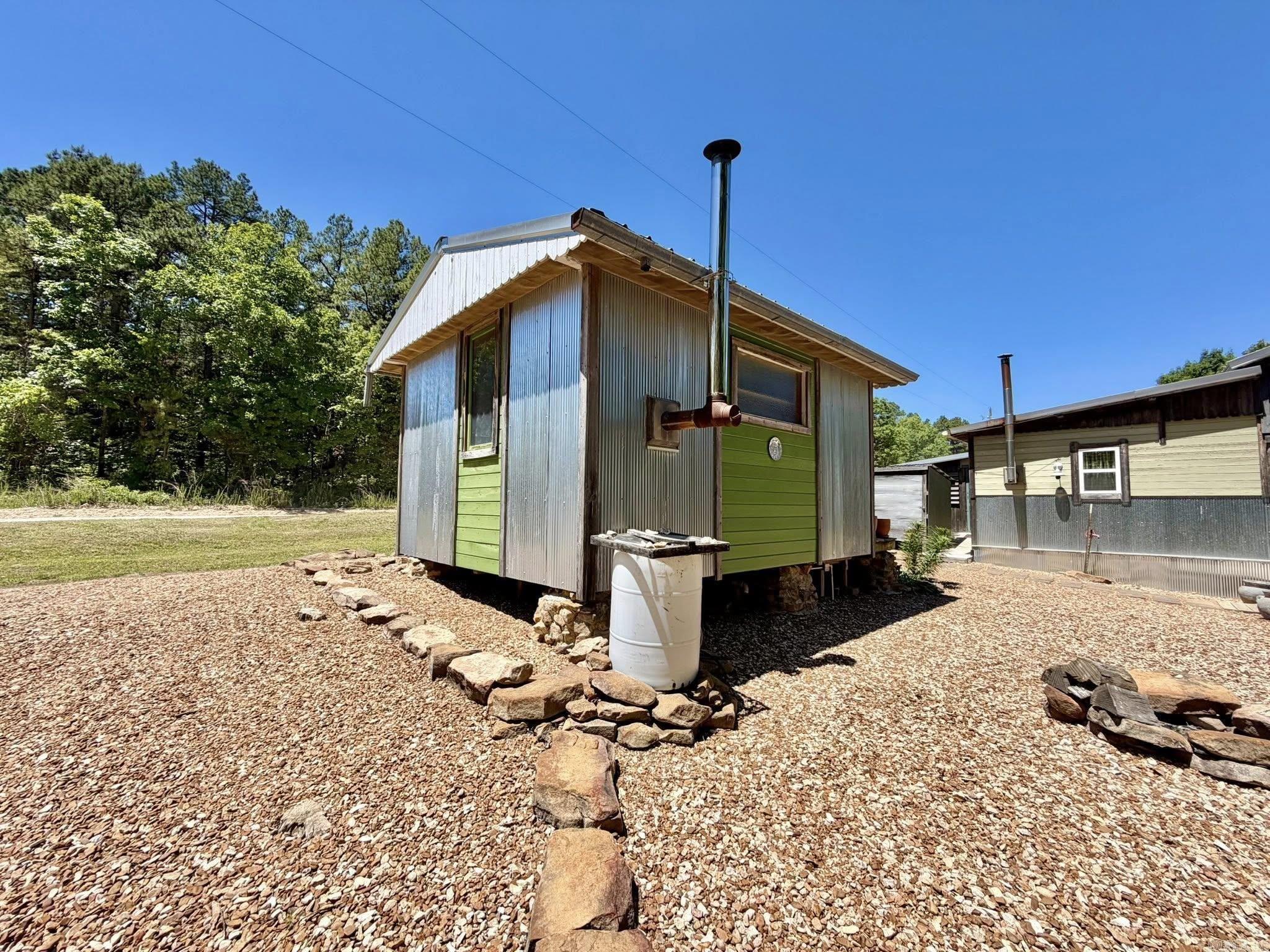 6356 Sunny Fox Rd.  Mountain View, AR