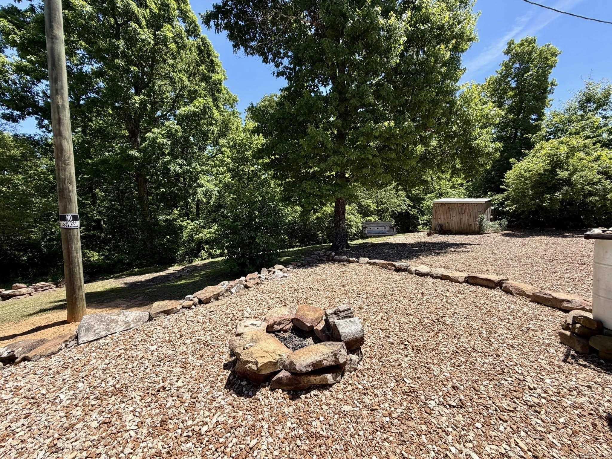 6356 Sunny Fox Rd.  Mountain View, AR