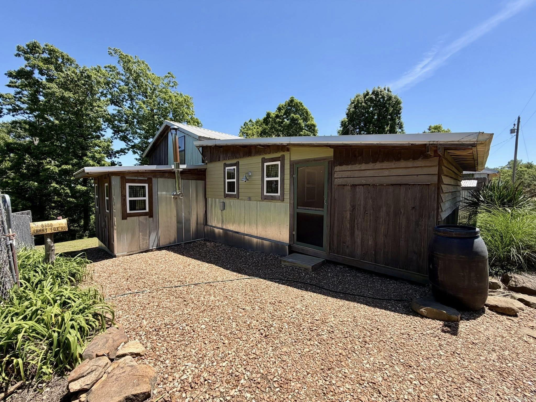 6356 Sunny Fox Rd.  Mountain View, AR