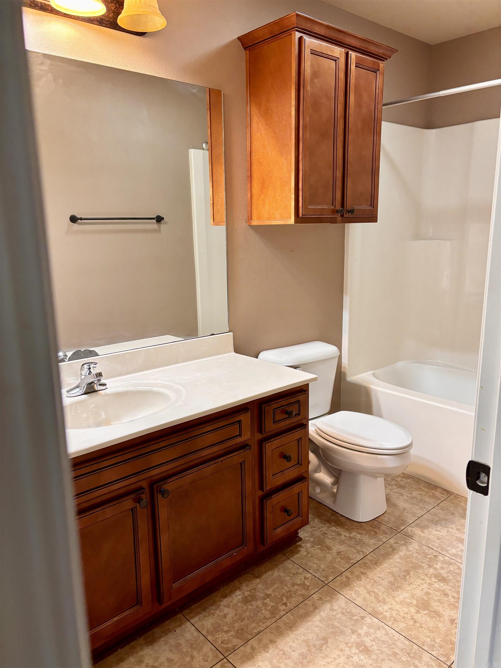 600 Meadow Lynn  Morrilton, AR