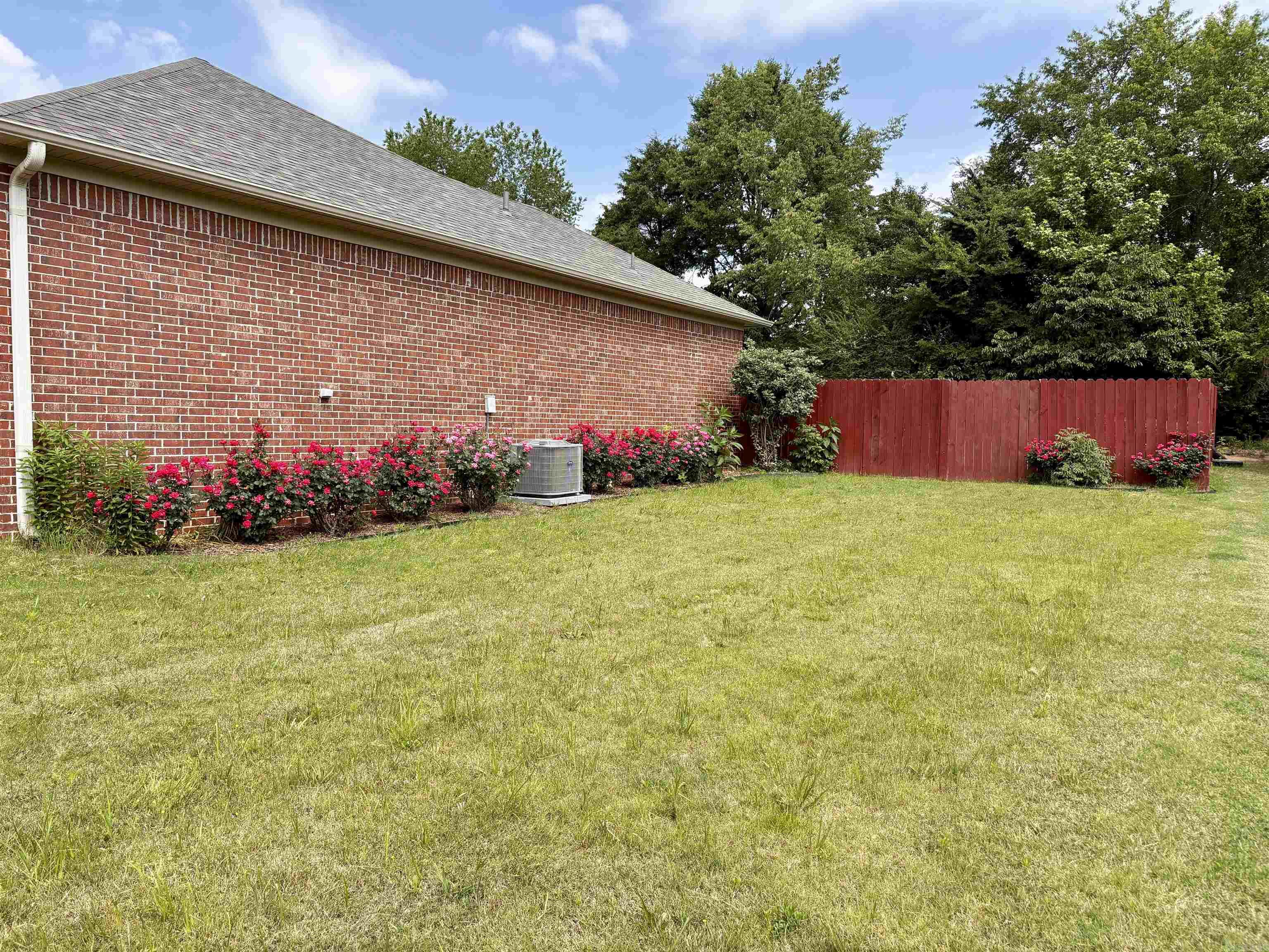 600 Meadow Lynn  Morrilton, AR