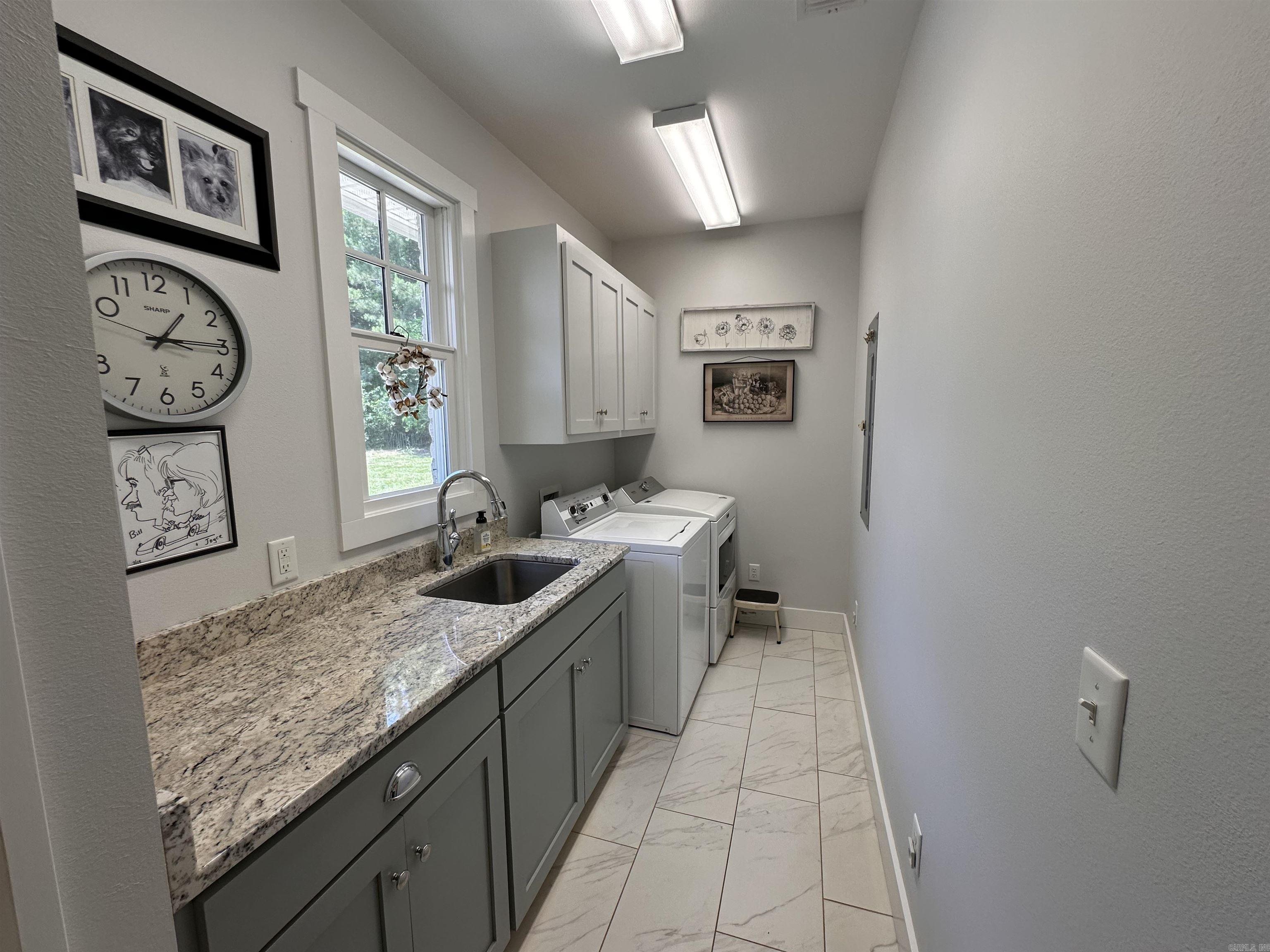 1533 E Columbia Road 2  Emerson, AR