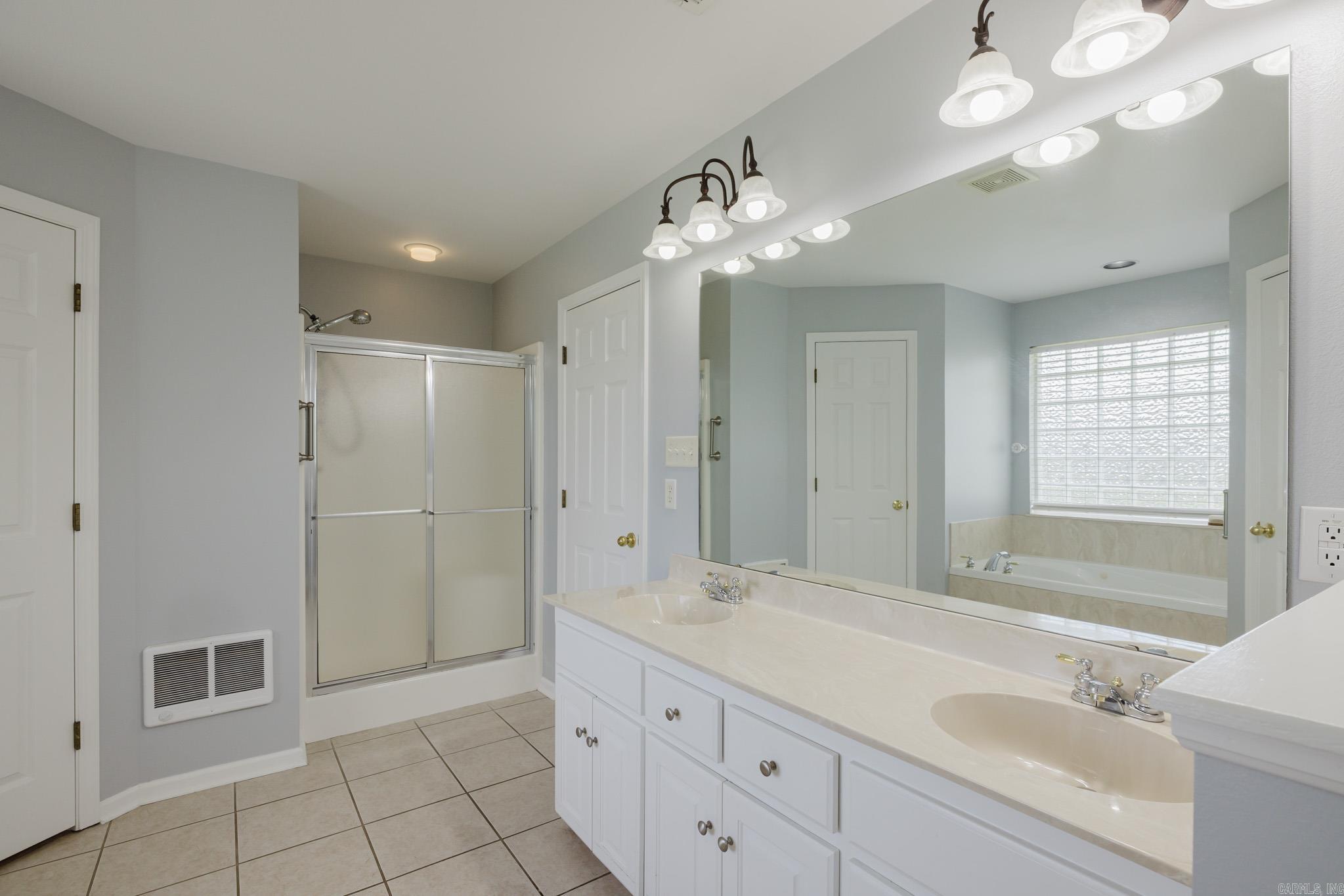 3622 Heritage Farm  Benton, AR