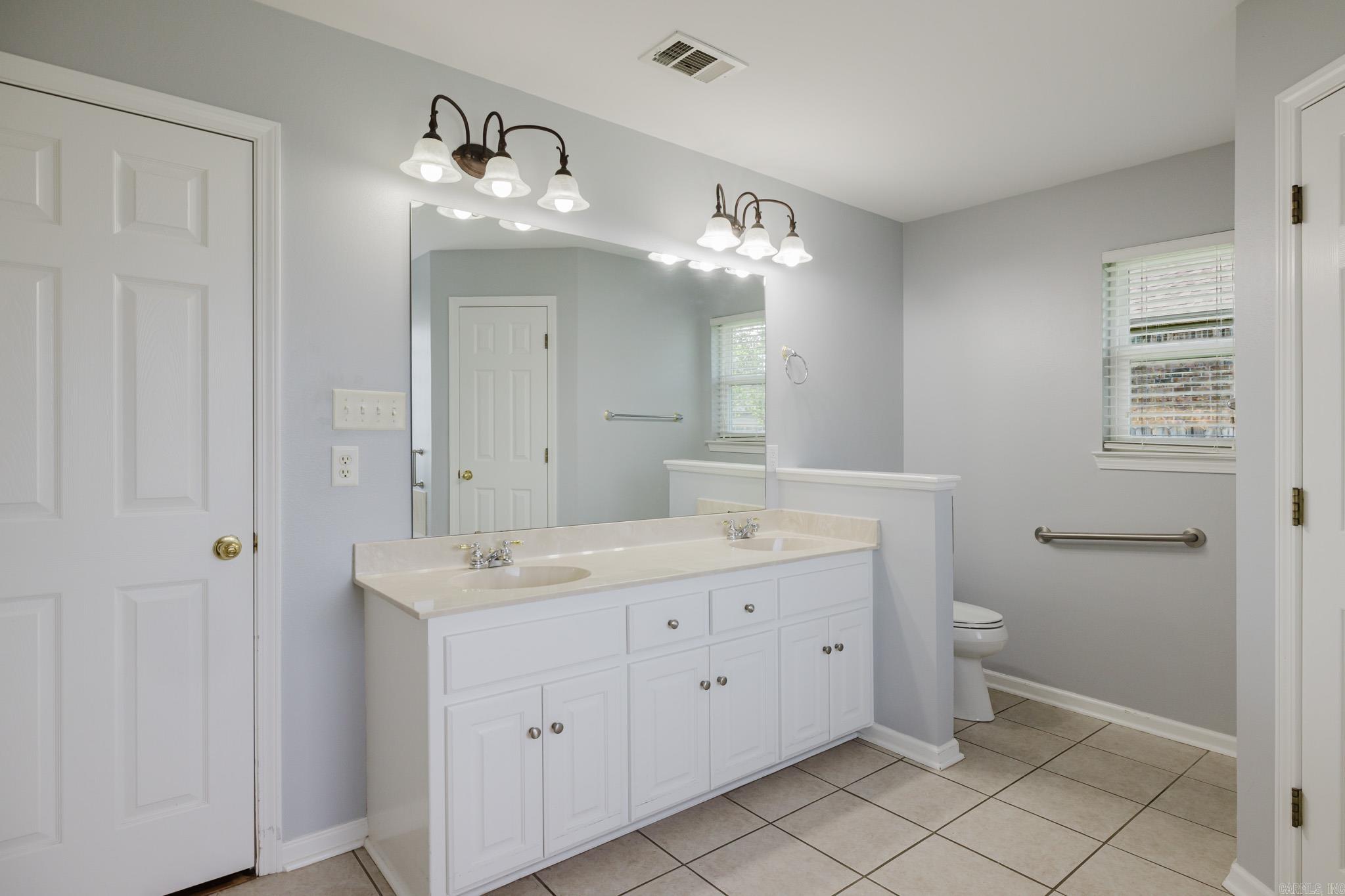 3622 Heritage Farm  Benton, AR