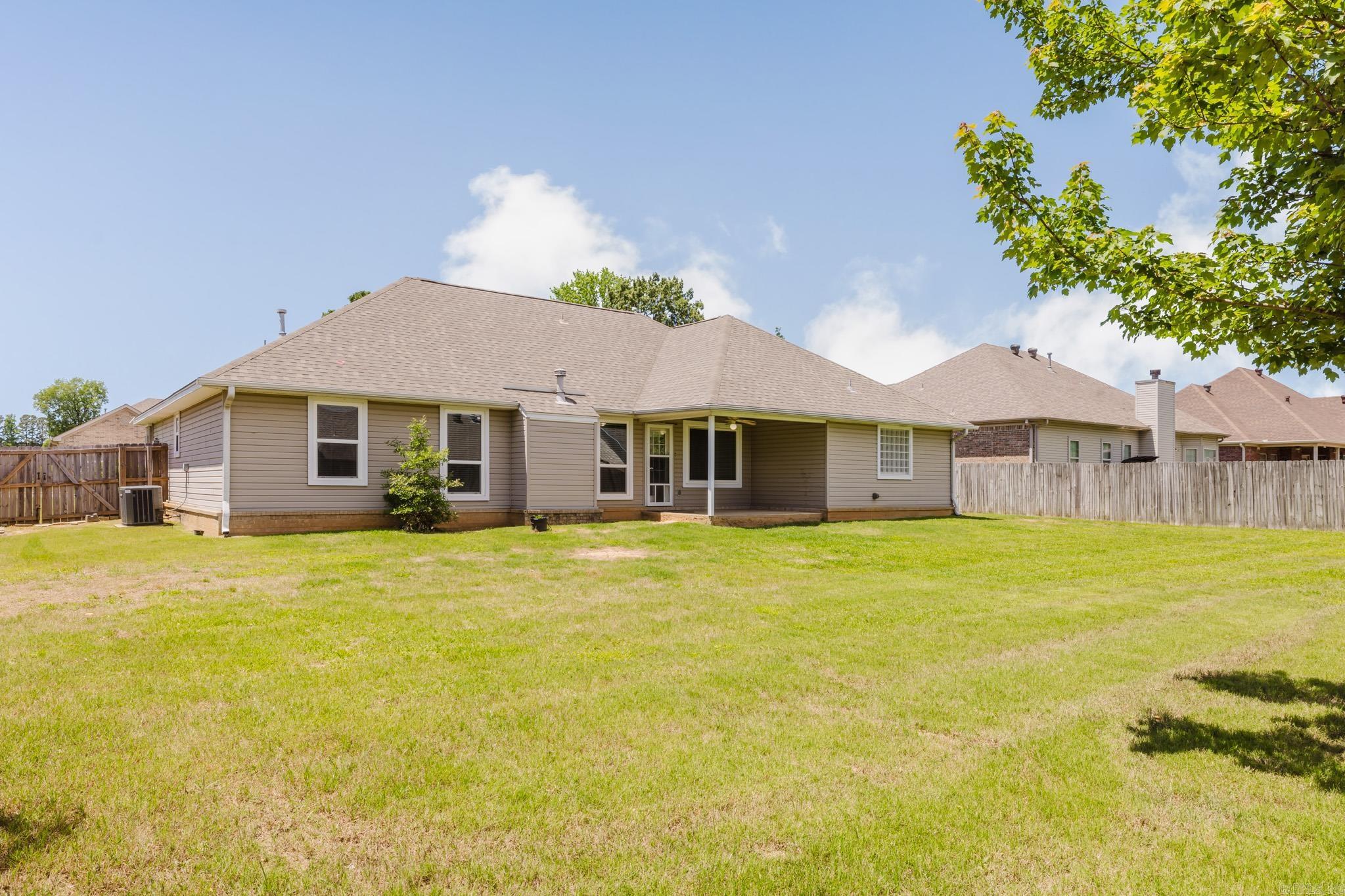 3622 Heritage Farm  Benton, AR