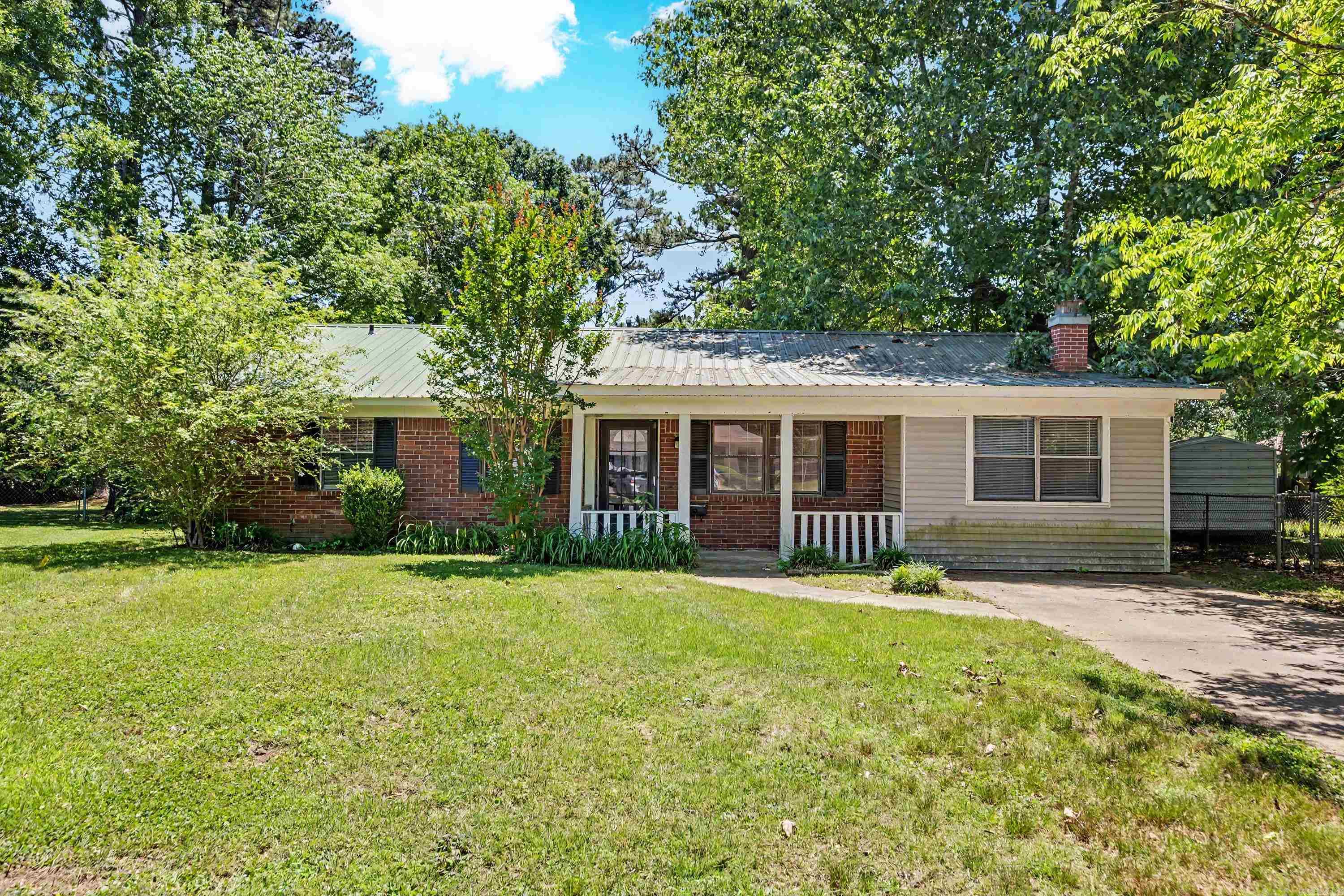 3 Shari Ct.  Little Rock, AR