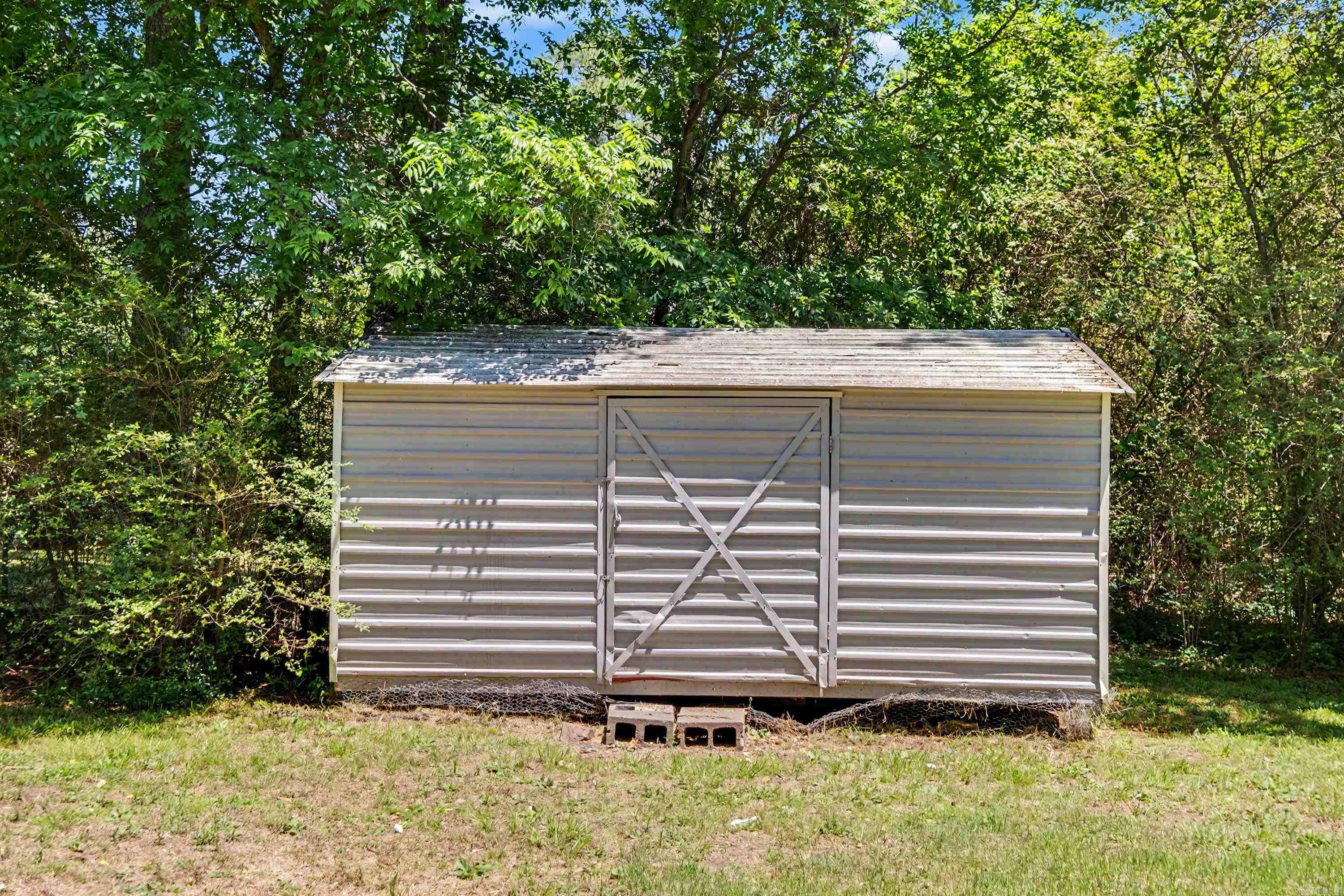 3 Shari Ct.  Little Rock, AR