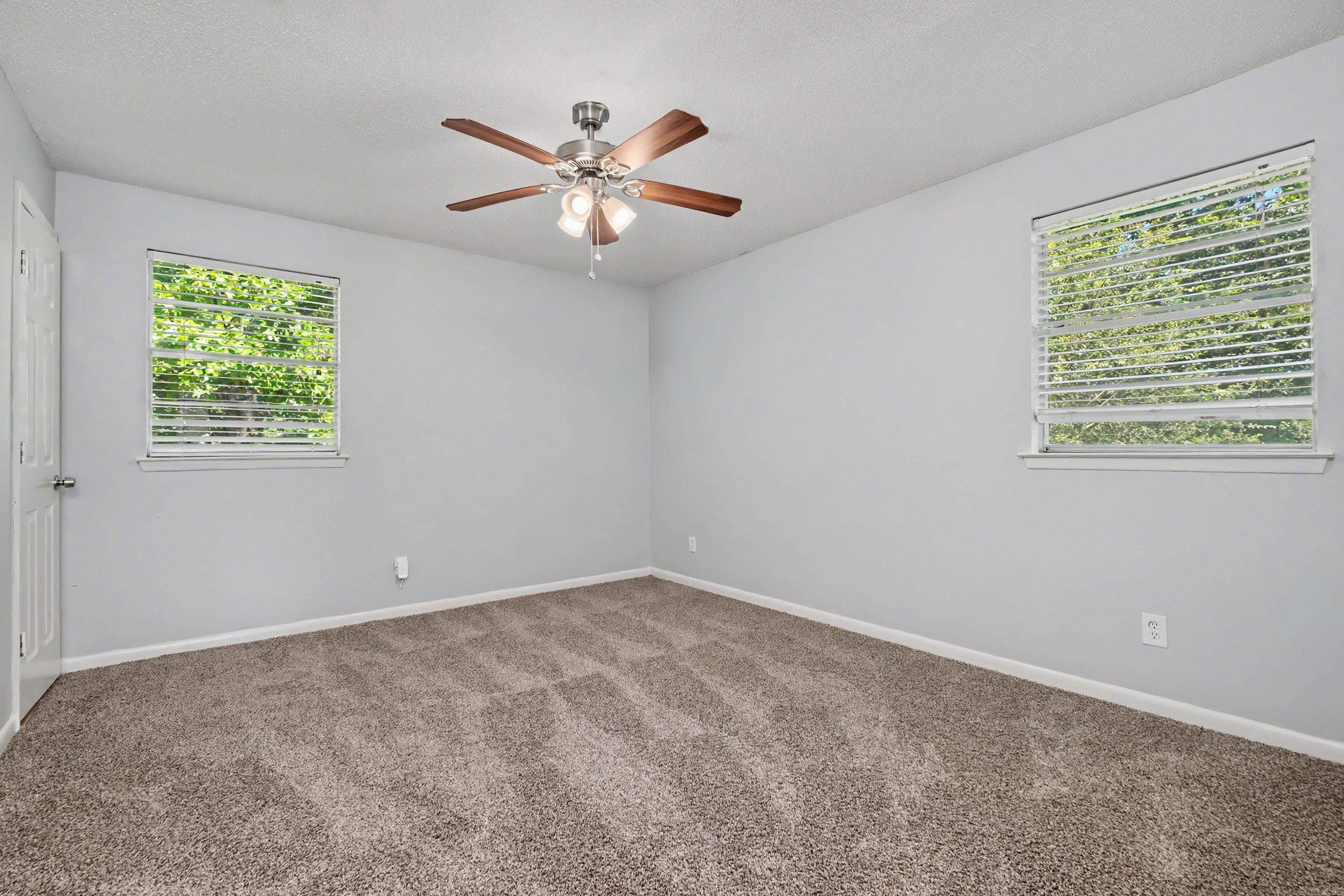 19 Donnelle Dr.  Sherwood, AR