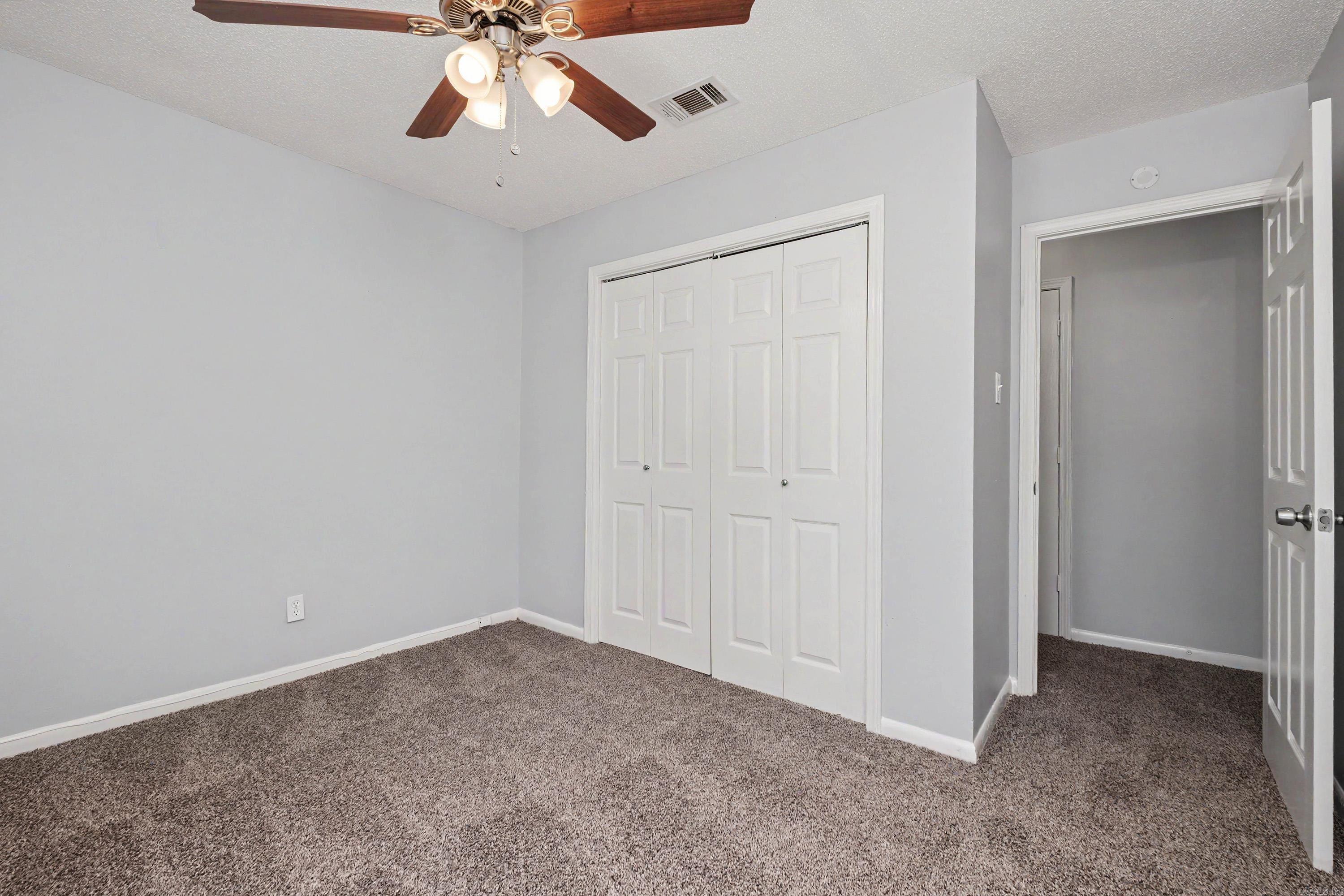19 Donnelle Dr.  Sherwood, AR