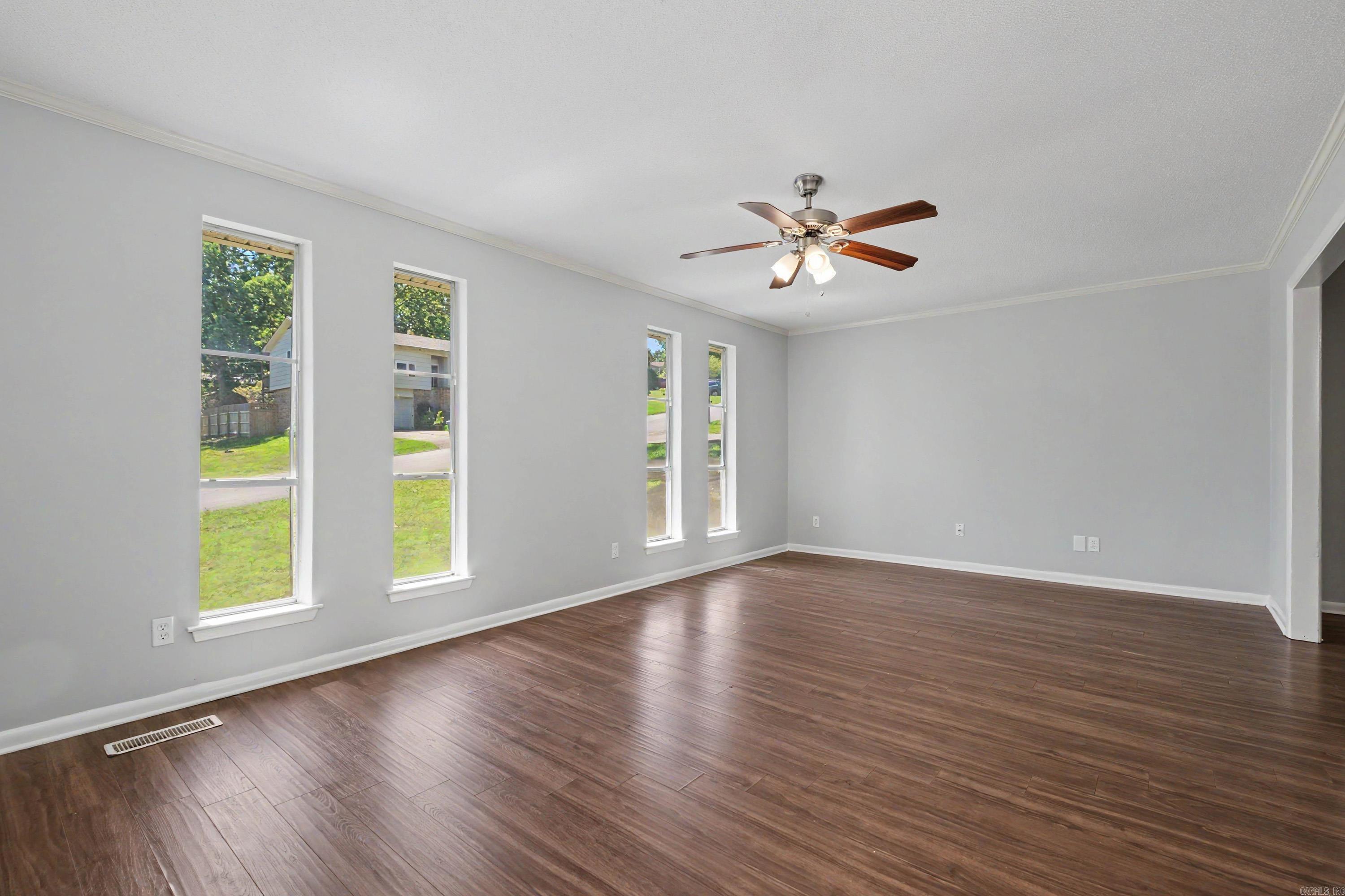 19 Donnelle Dr.  Sherwood, AR