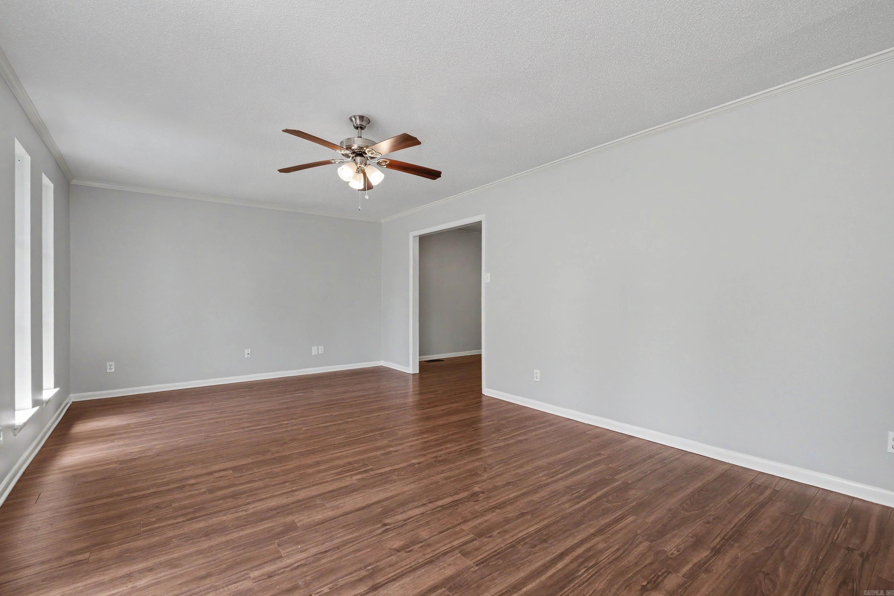 19 Donnelle Dr.  Sherwood, AR