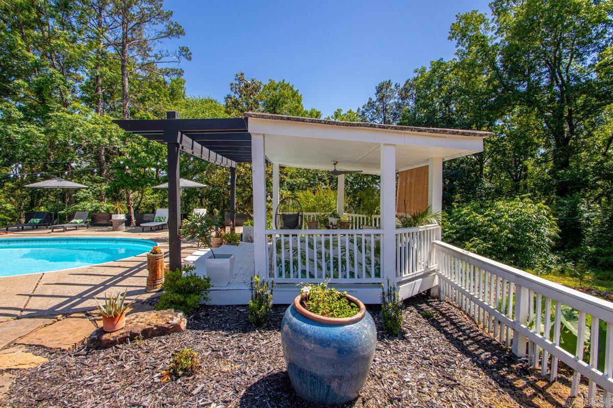 16325 Pride Valley Rd  Little Rock, AR