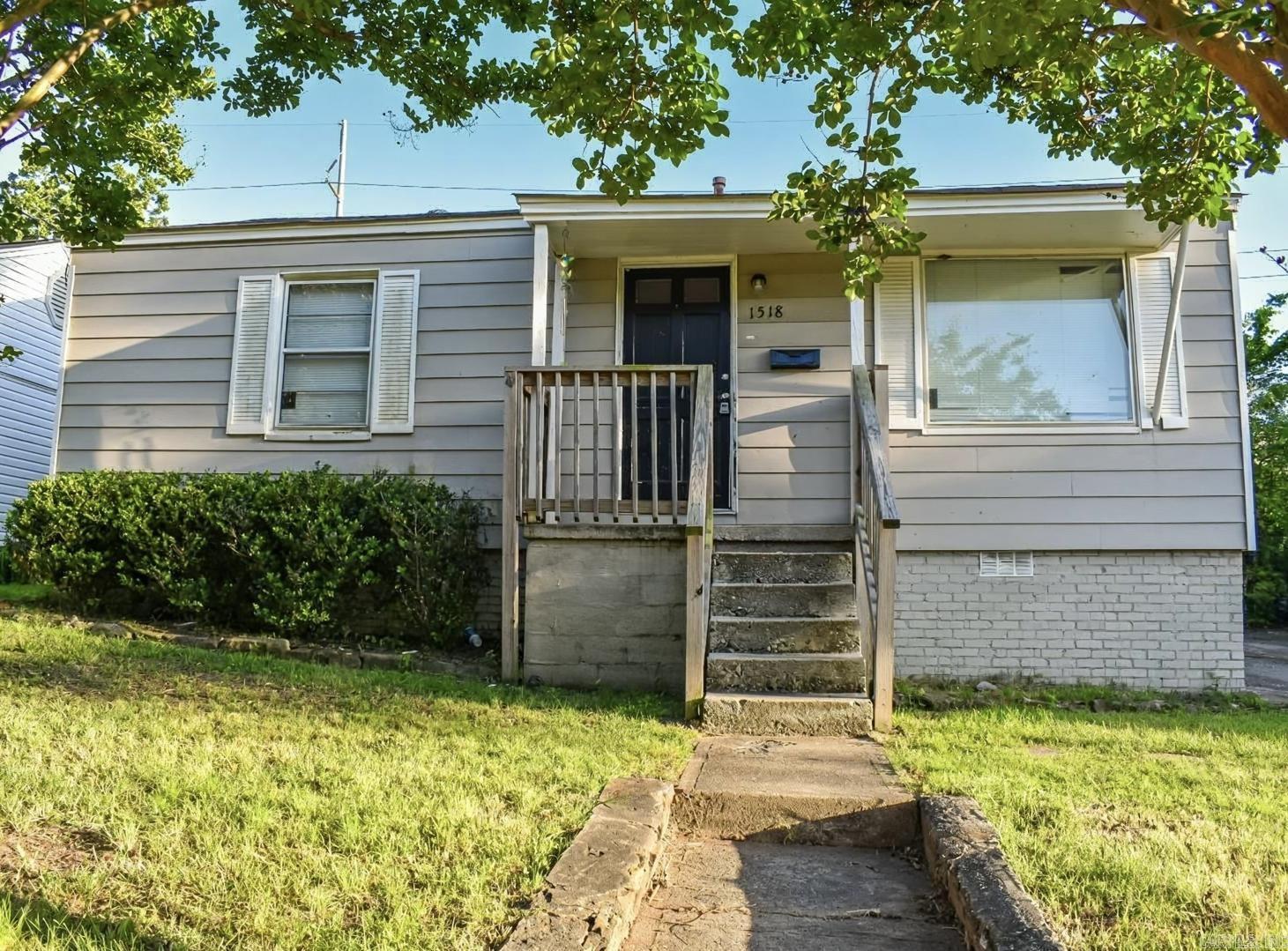 1518 W 35th  North Little Rock, AR