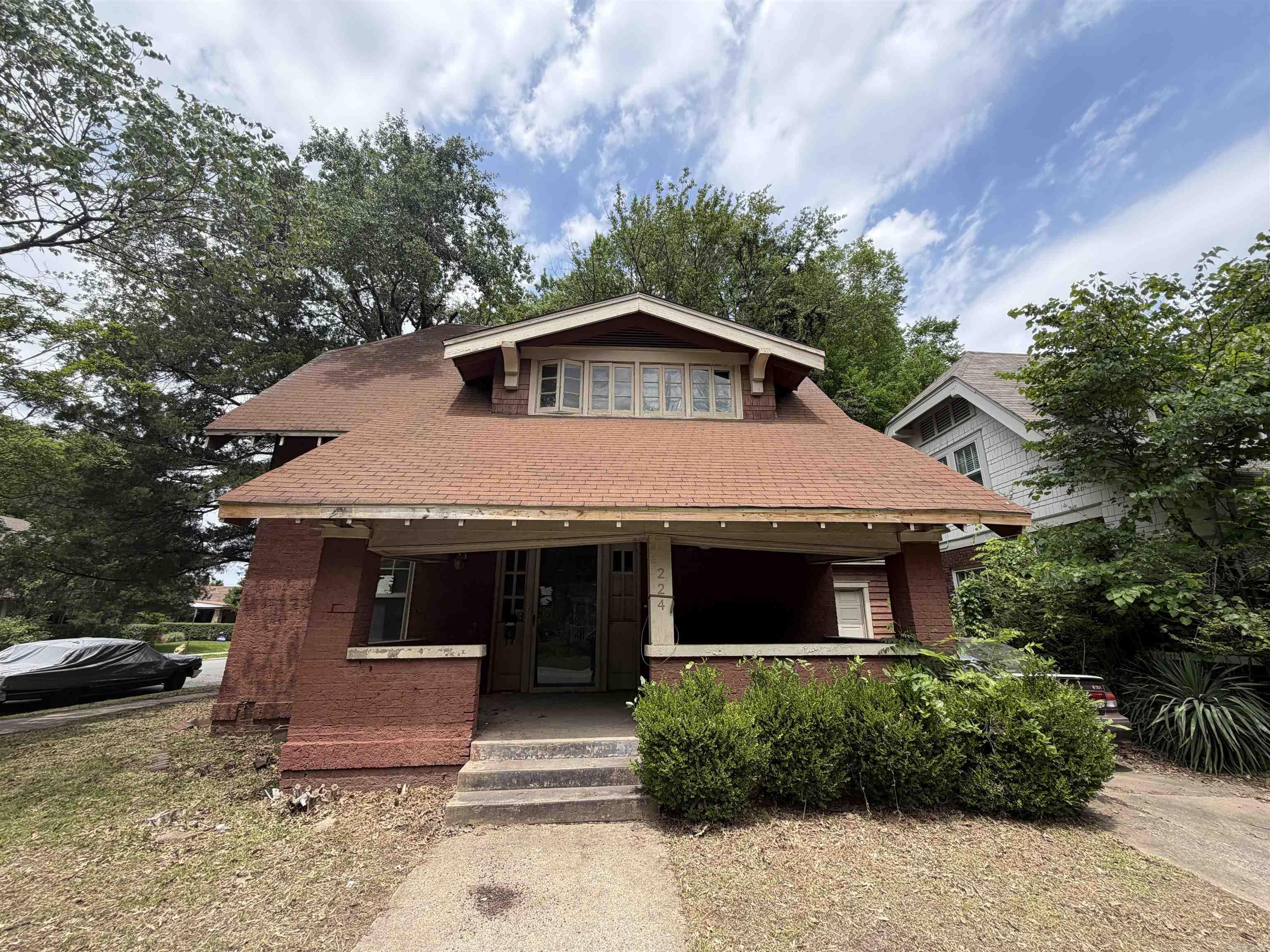 224 W Daisy Bates  Little Rock, AR