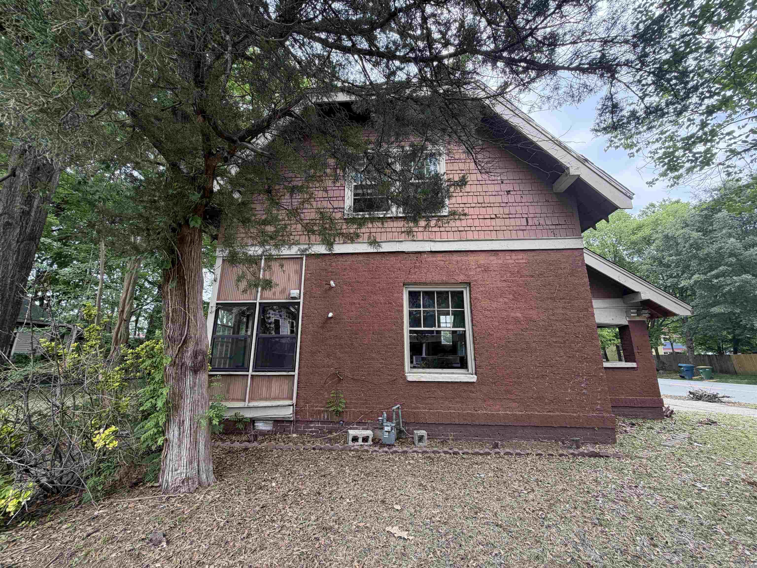 224 W Daisy Bates  Little Rock, AR