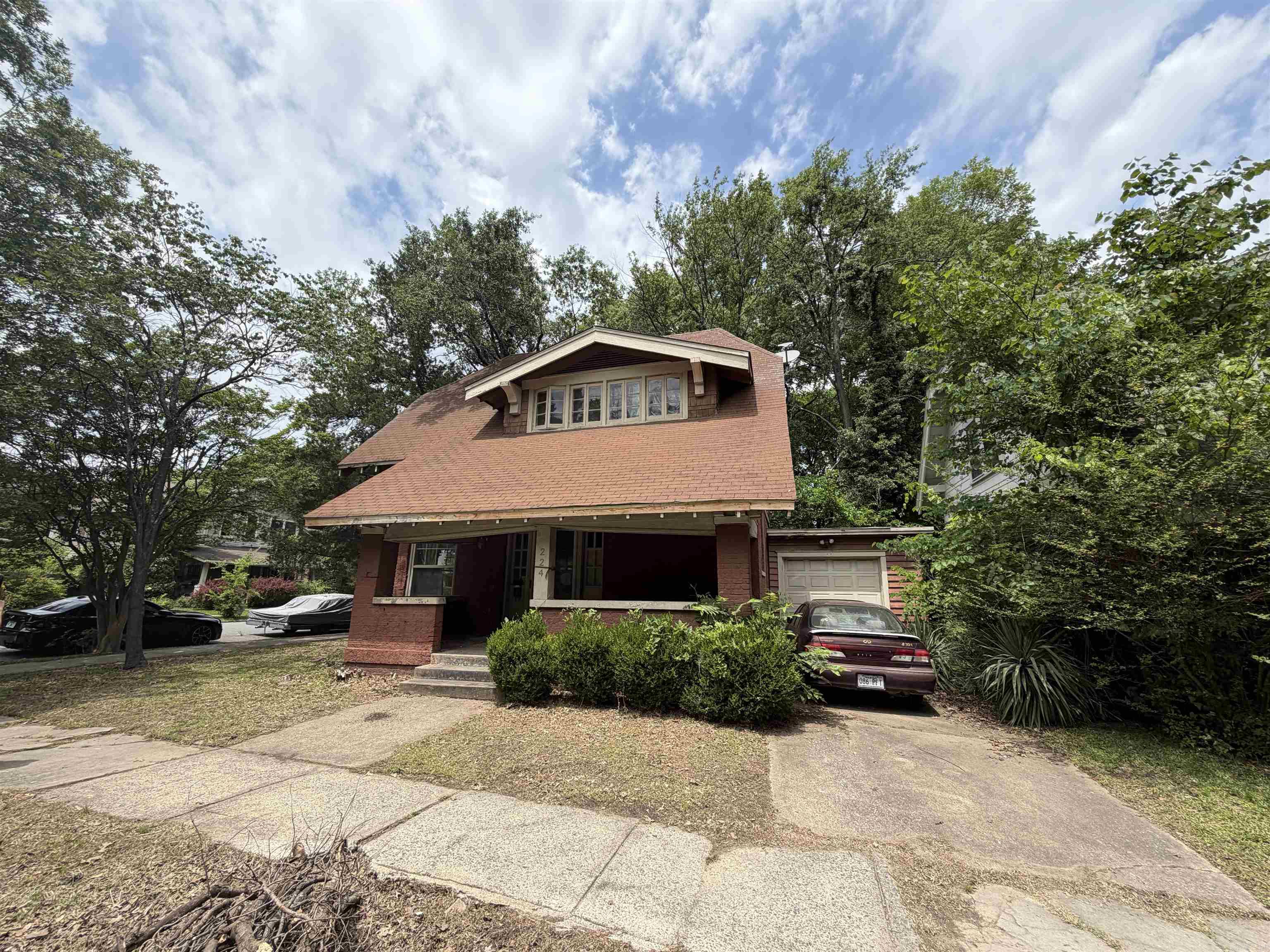 224 W Daisy Bates  Little Rock, AR
